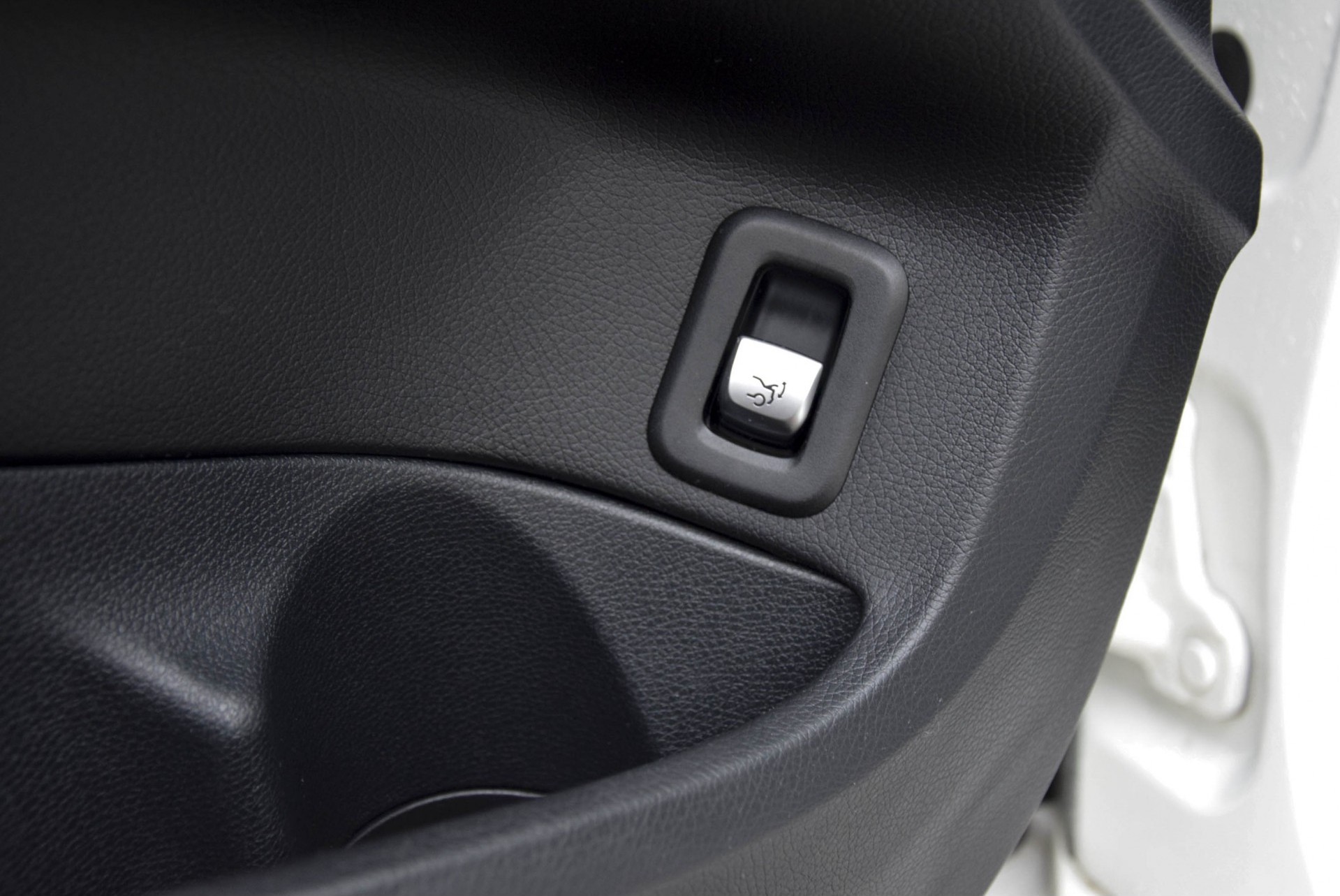 Mercedes-Benz C-Klasse 63 AMG S Edition 1 Panorama/Distronic/Head-Up/Memory/Keyless/Burmester Aut7 Foto 11