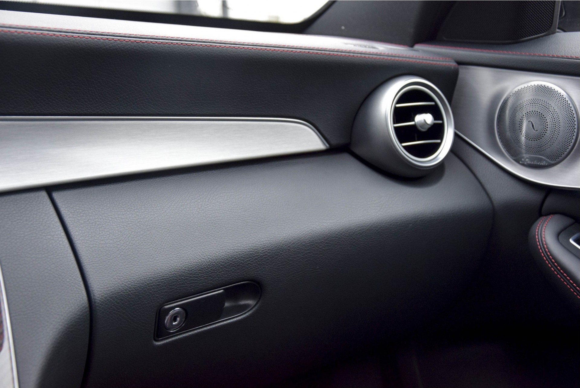 Mercedes-Benz C-Klasse 63 AMG S Edition 1 Panorama/Distronic/Head-Up/Memory/Keyless/Burmester Aut7 Foto 16