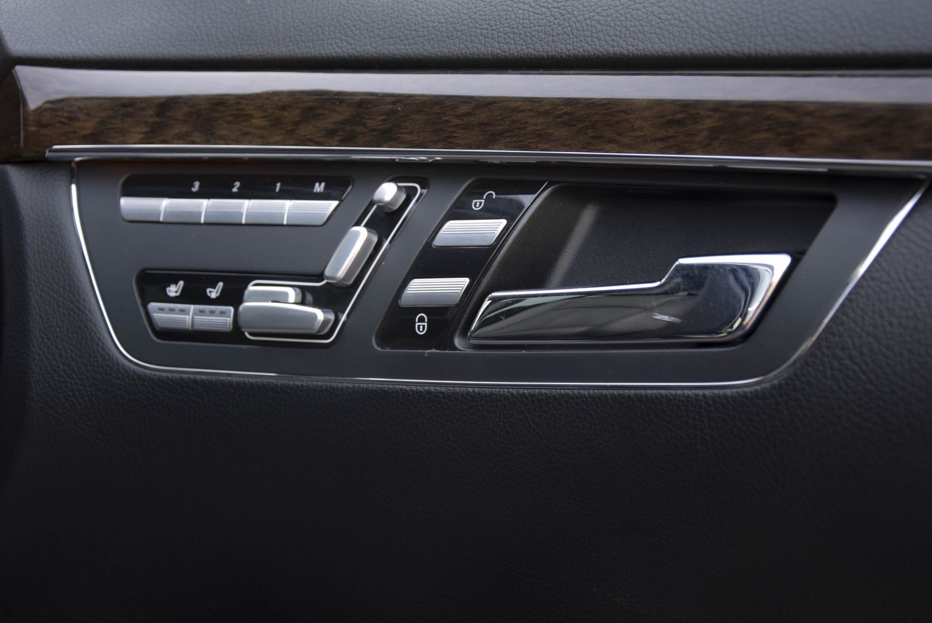 Mercedes-Benz S-Klasse 350 Bluetec Prestige Plus Aut7 Foto 18