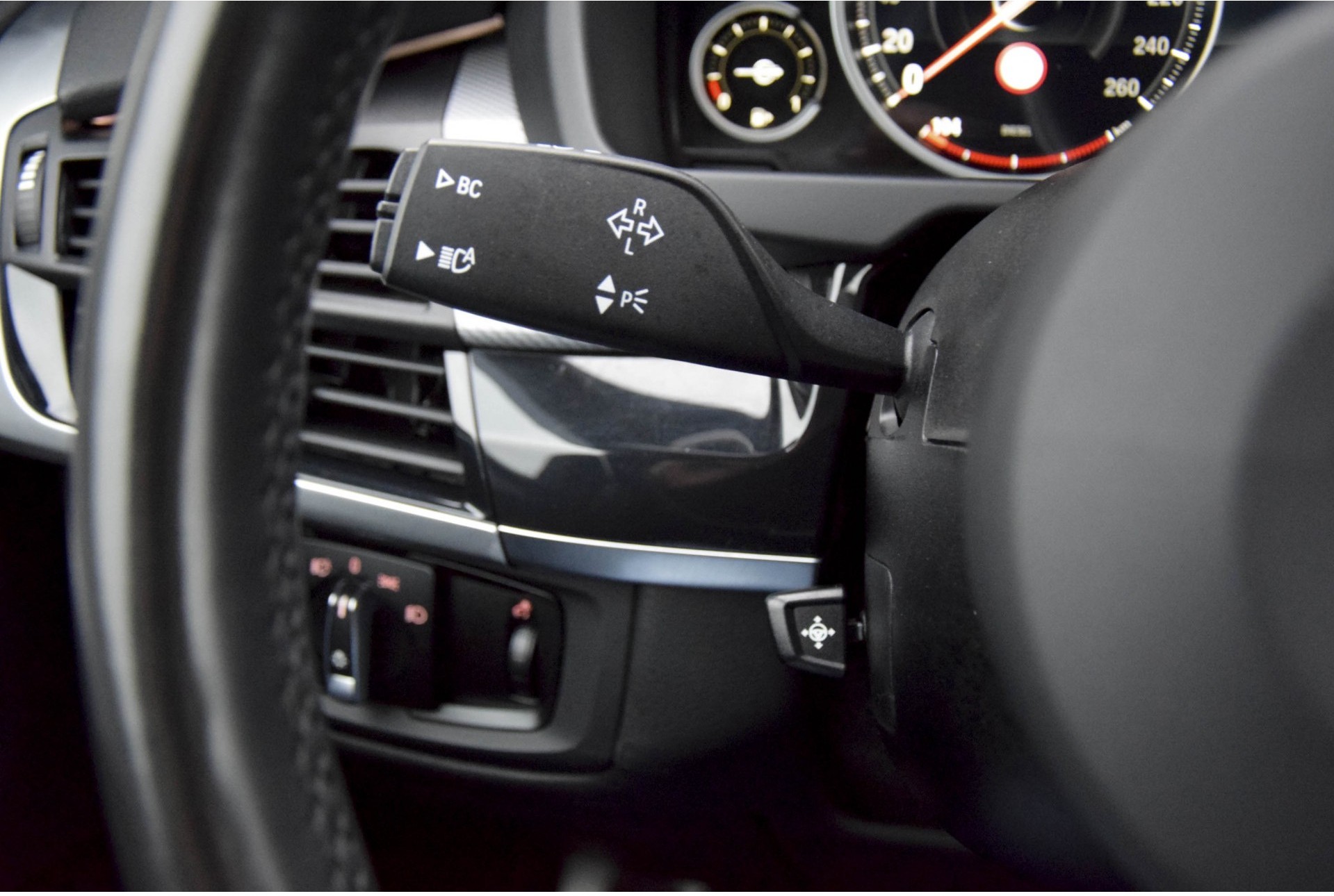 BMW X5 5.0d M Panorama/Shadowline/Drivingassist/Comfortacces/Adaptive/Softclose Aut8 Foto 11