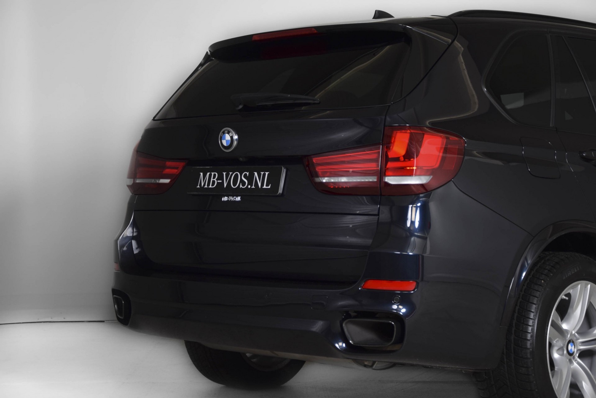 BMW X5 5.0d M Panorama/Shadowline/Drivingassist/Comfortacces/Adaptive/Softclose Aut8 Foto 26
