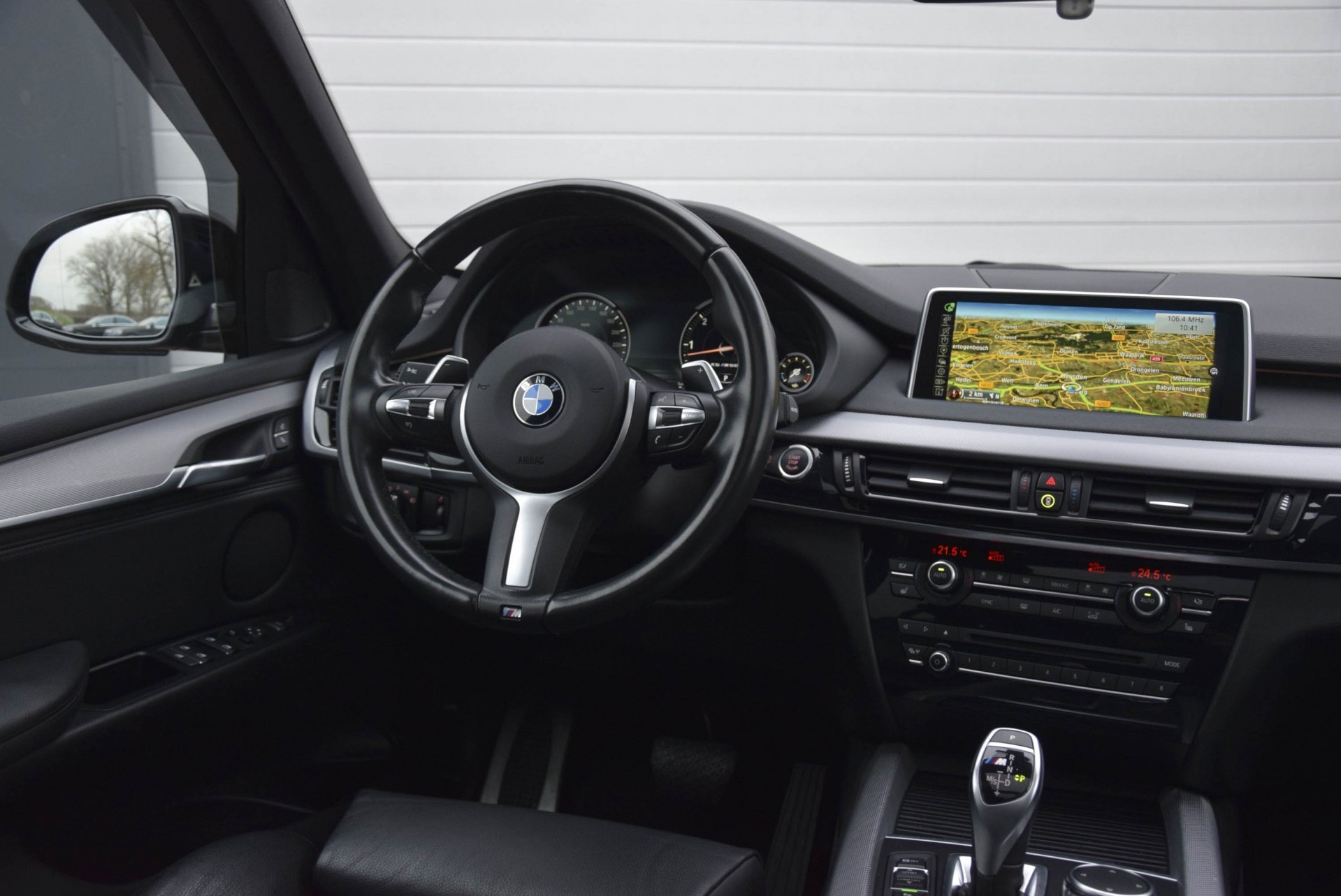 BMW X5 5.0d M Panorama/Shadowline/Drivingassist/Comfortacces/Adaptive/Softclose Aut8 Foto 6