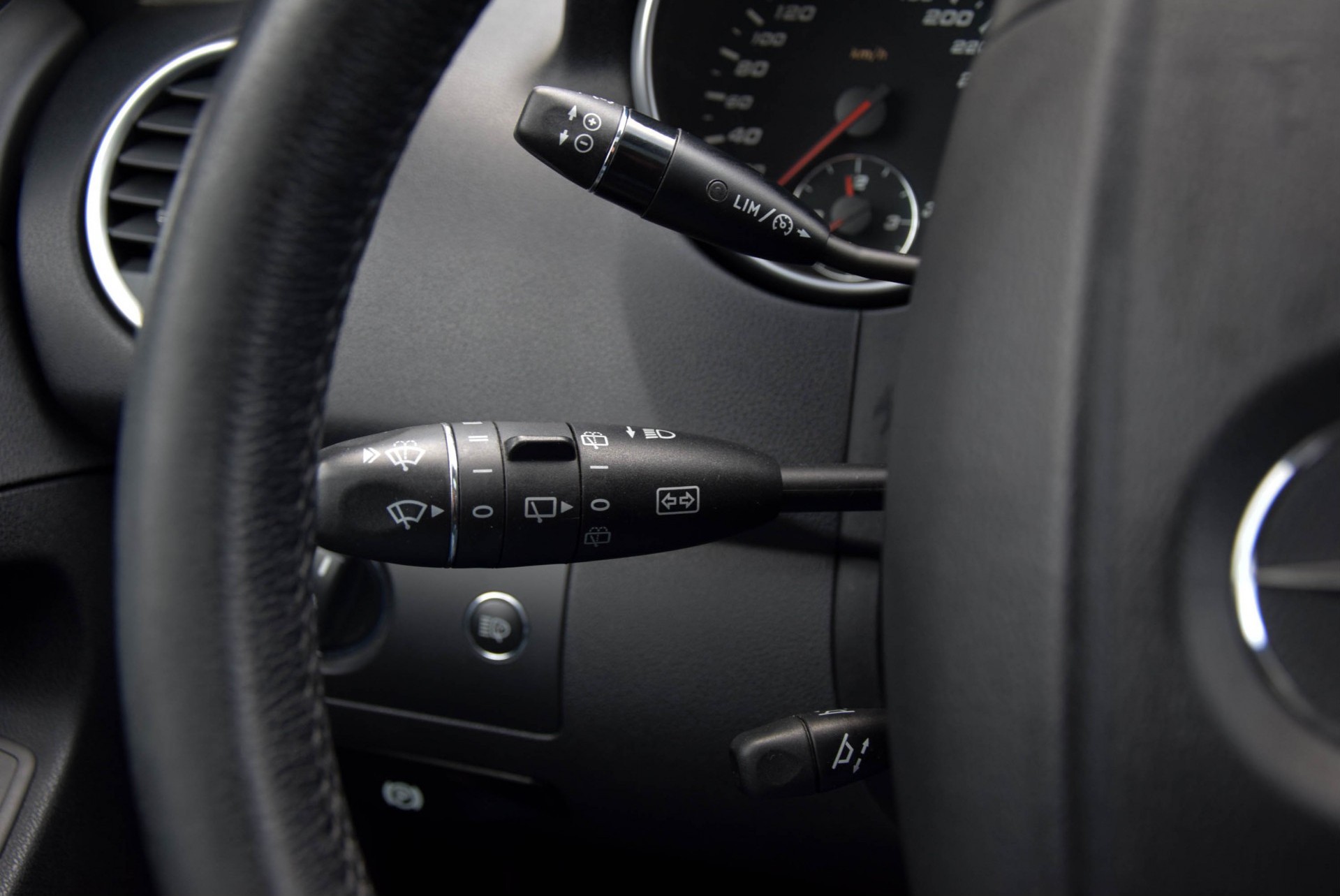 Mercedes-Benz M-Klasse 63 AMG Comand/Xenon/HarmanKardon/Keyless/Memory Aut7 Foto 13