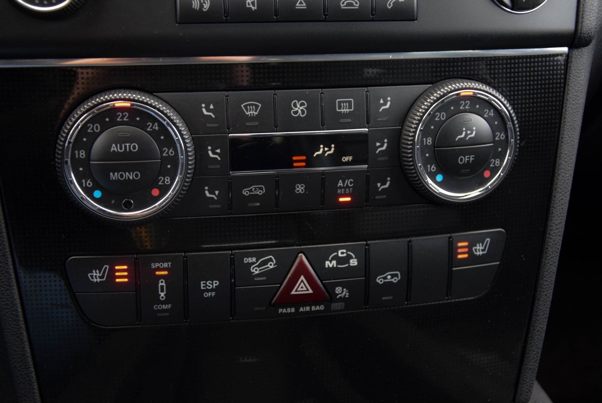 Mercedes-Benz M-Klasse 63 AMG Comand/Xenon/HarmanKardon/Keyless/Memory Aut7 Foto 17