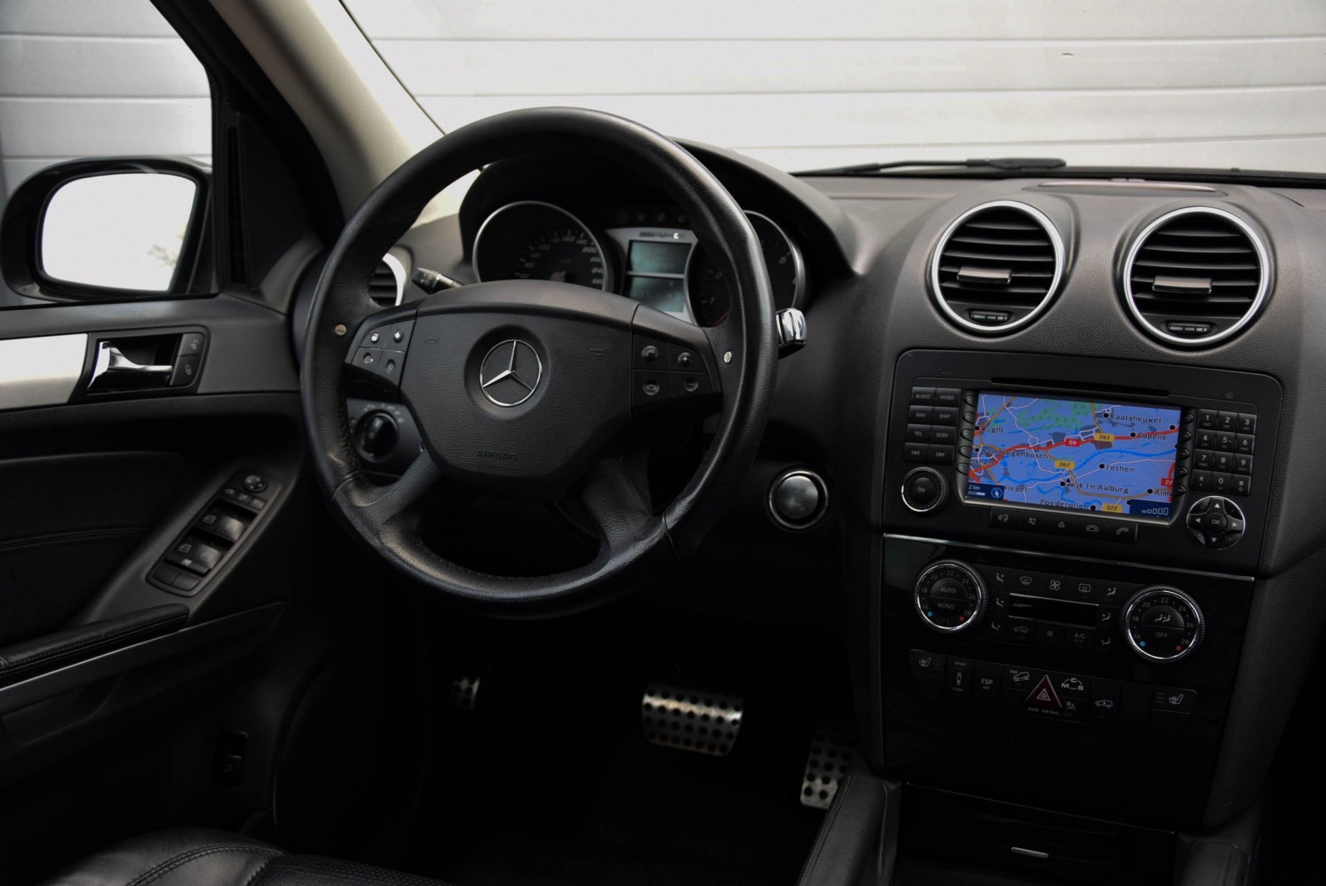 Mercedes-Benz M-Klasse 63 AMG Comand/Xenon/HarmanKardon/Keyless/Memory Aut7 Foto 6