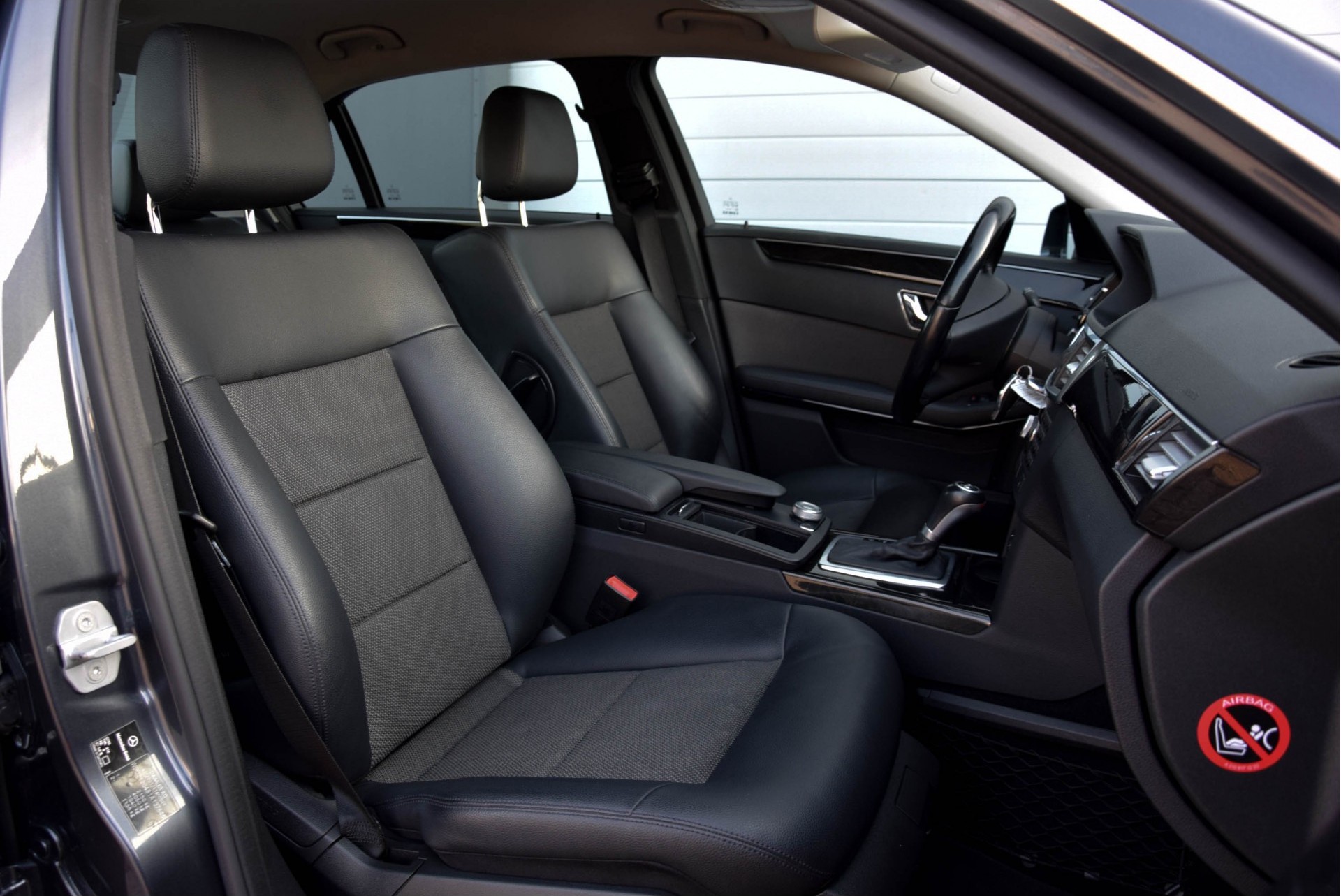 Mercedes-Benz E-Klasse 200 CGI Avantgarde ILS/Navi/Afn-trekhaak Aut5 Foto 3