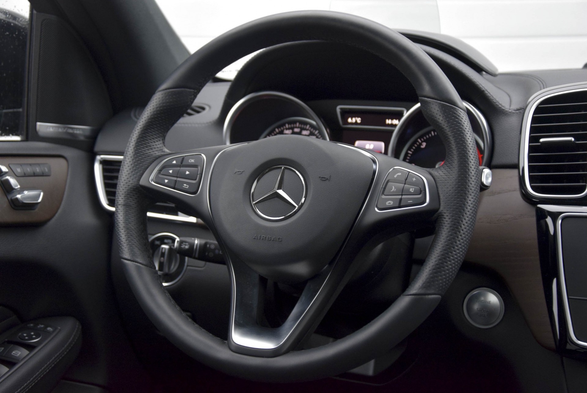 Mercedes-Benz GLE-Klasse Coupé 350d 4Matic AMG/ActiveCurveSystem/Pano/HarmanKardon/Keyless/Camera/Trekhaak Aut9 Foto 14