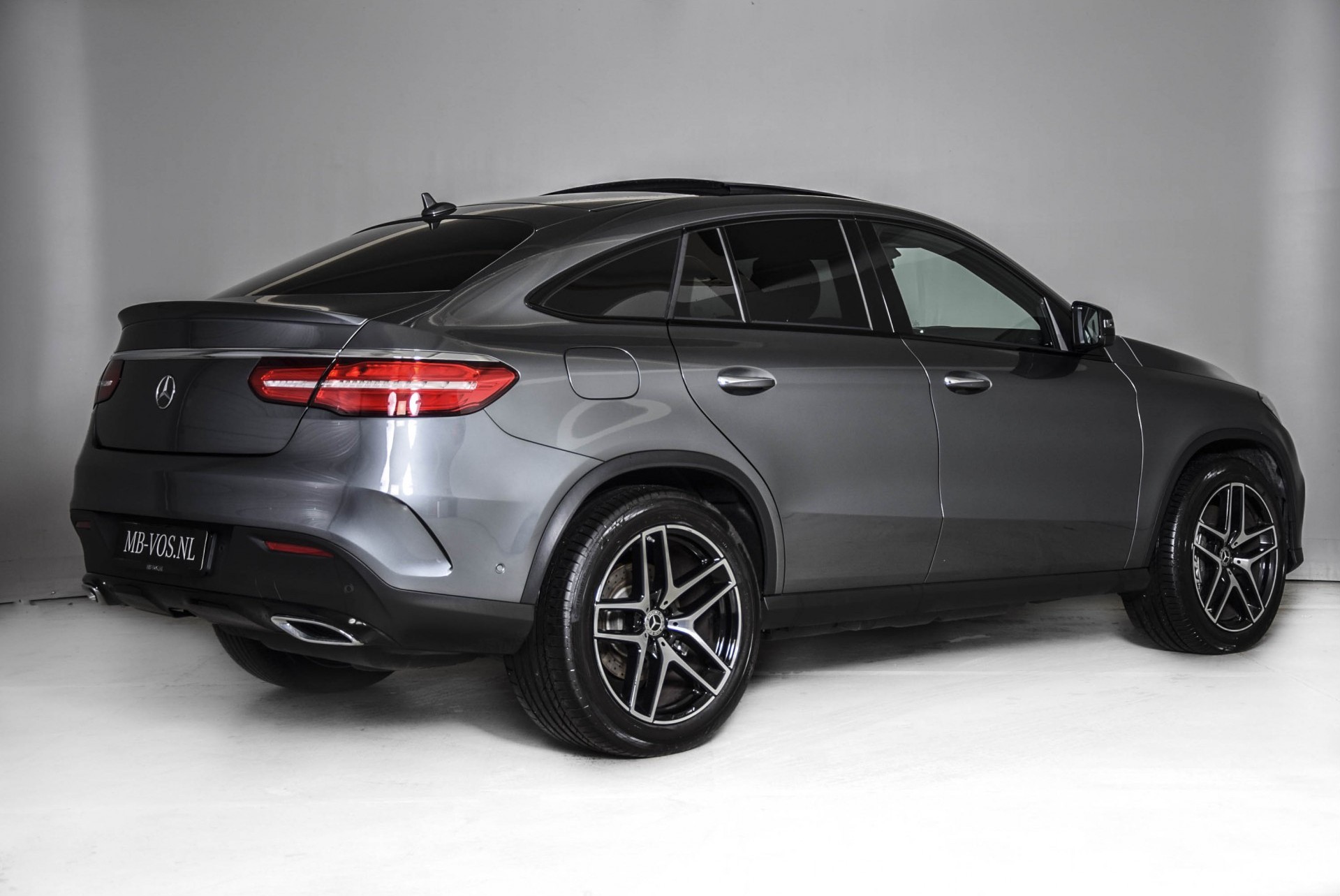 Mercedes-Benz GLE-Klasse Coupé 350d 4Matic AMG/ActiveCurveSystem/Pano/HarmanKardon/Keyless/Camera/Trekhaak Aut9 Foto 2