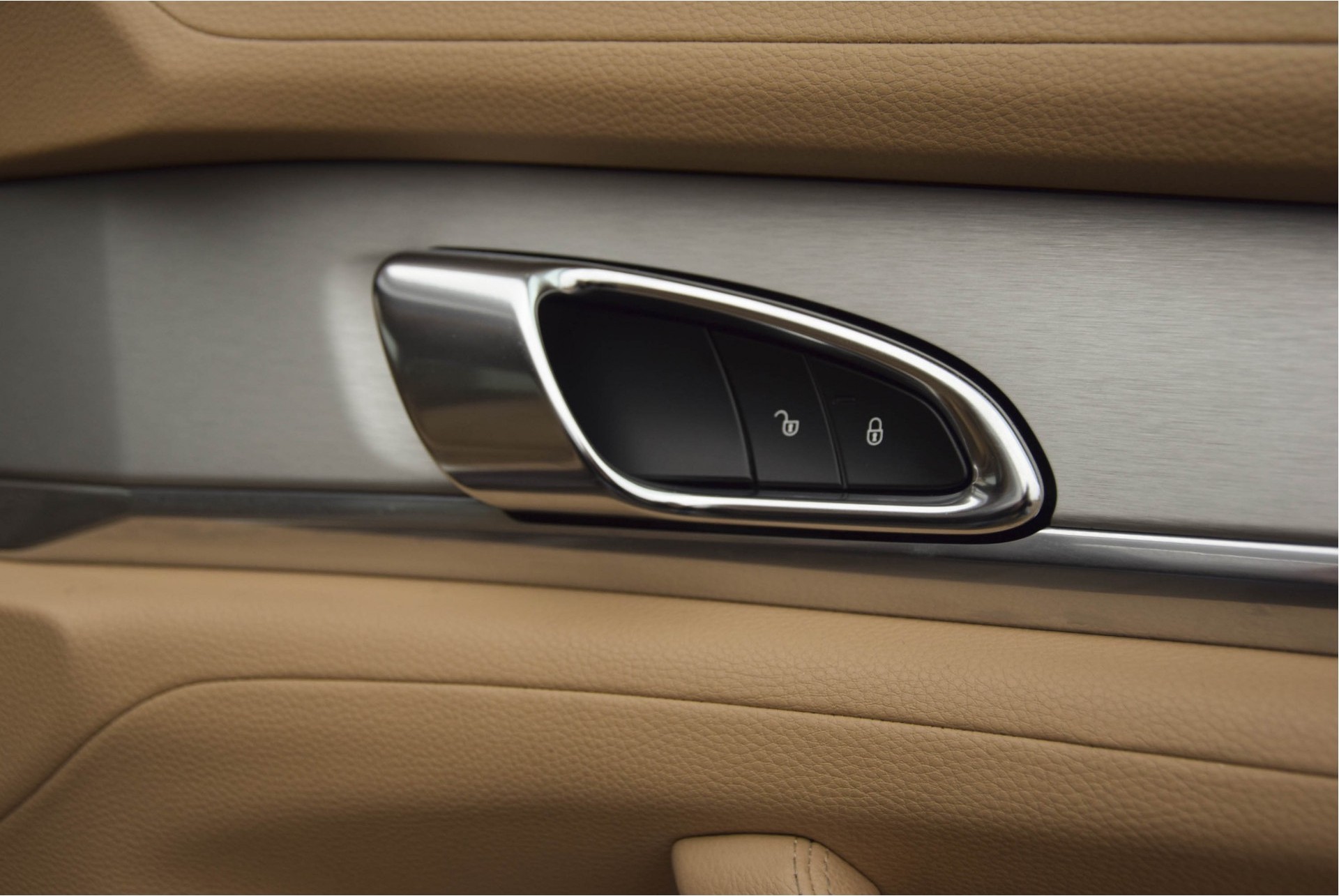 Porsche Panamera 3.0 S E-Hybrid 1ste eigenaar Foto 7