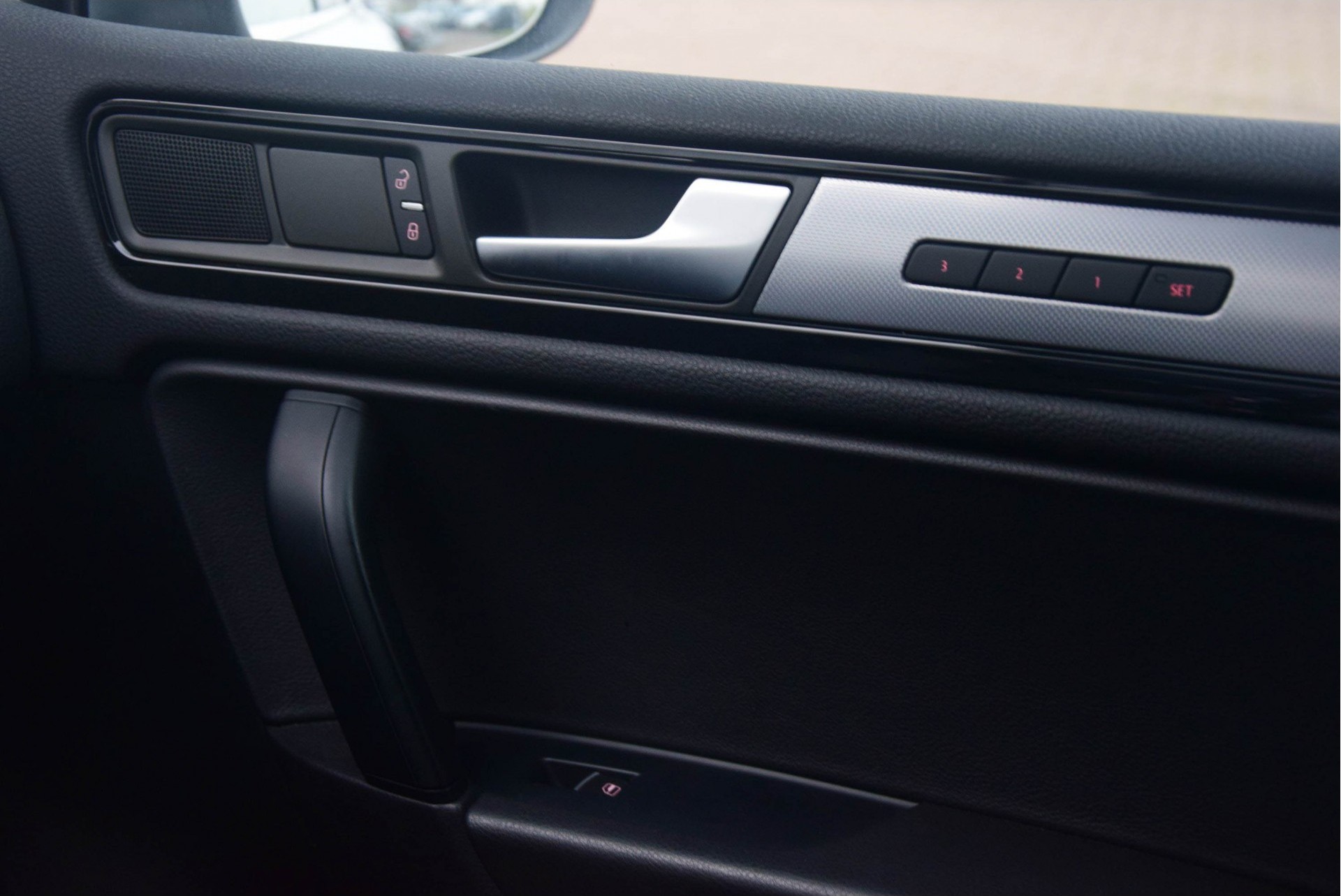 Volkswagen Touareg 3.6 FSI HIGHLINE Luchtvering/Mem/Trekhaak/20"LM Aut8 Foto 14