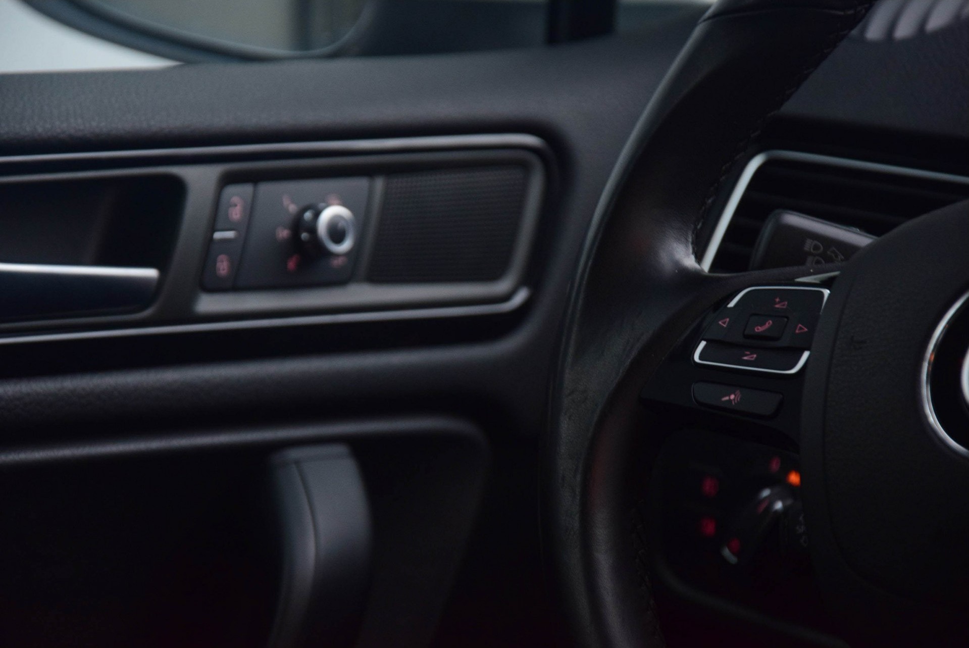 Volkswagen Touareg 3.6 FSI HIGHLINE Luchtvering/Mem/Trekhaak/20"LM Aut8 Foto 17