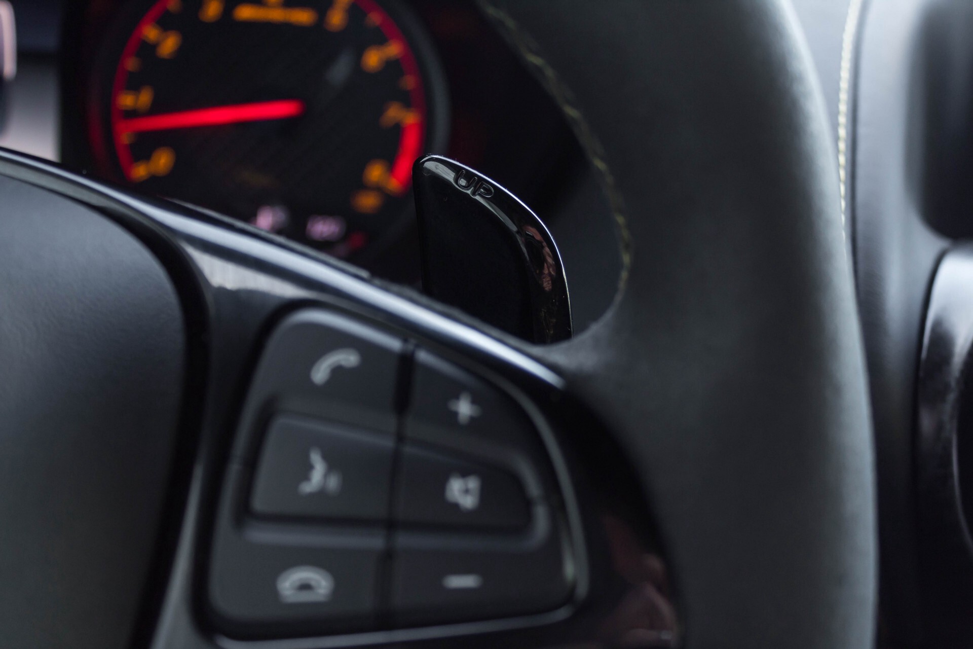 Mercedes-Benz AMG GT 4.0 R Designo Full Carbon Burmester Highend Distronic Camera Aut9 Foto 12