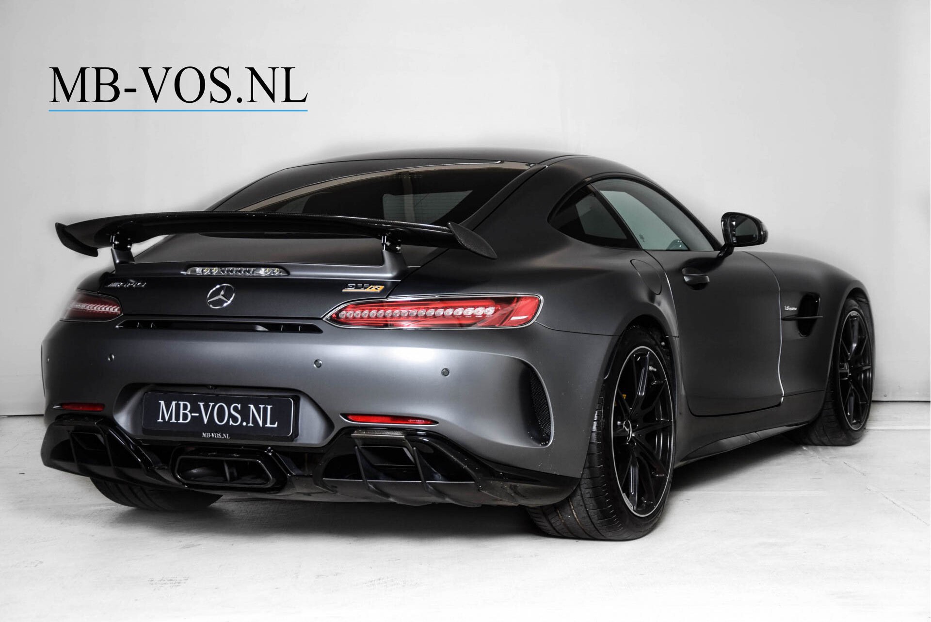 Mercedes-Benz AMG GT 4.0 R Designo Full Carbon Burmester Highend Distronic Camera Aut9 Foto 2