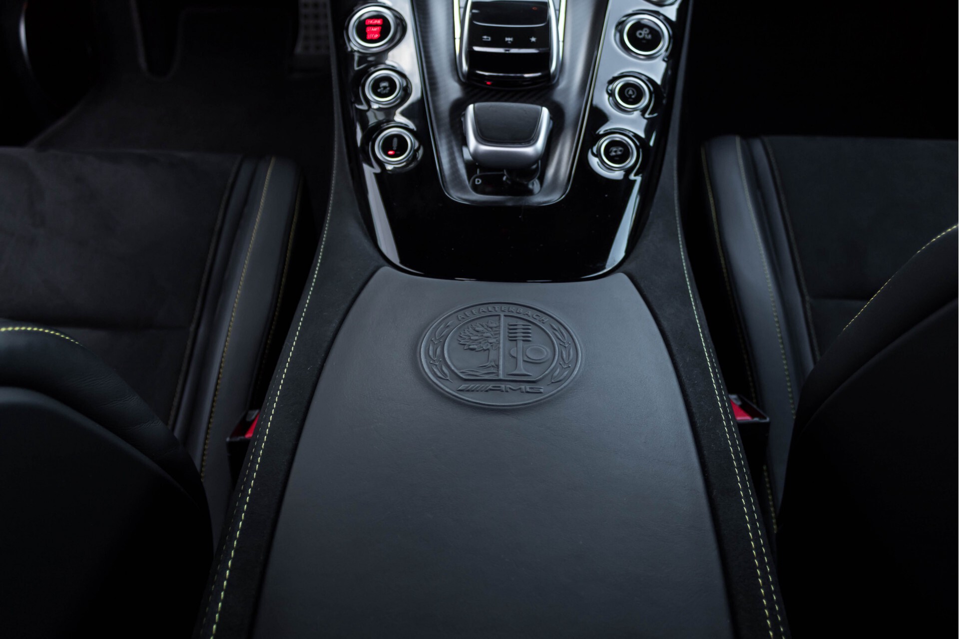 Mercedes-Benz AMG GT 4.0 R Designo Full Carbon Burmester Highend Distronic Camera Aut9 Foto 25