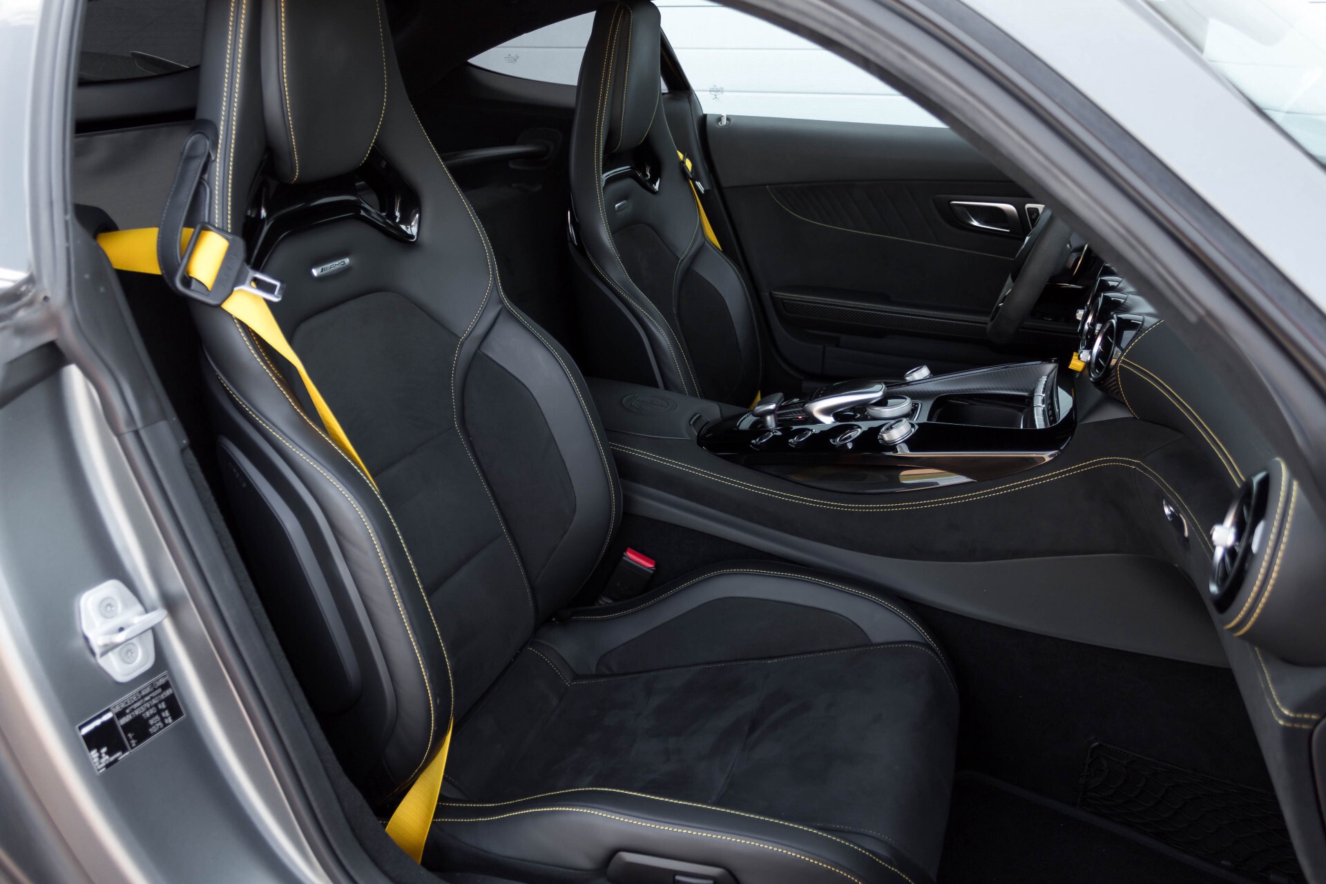 Mercedes-Benz AMG GT 4.0 R Designo Full Carbon Burmester Highend Distronic Camera Aut9 Foto 3