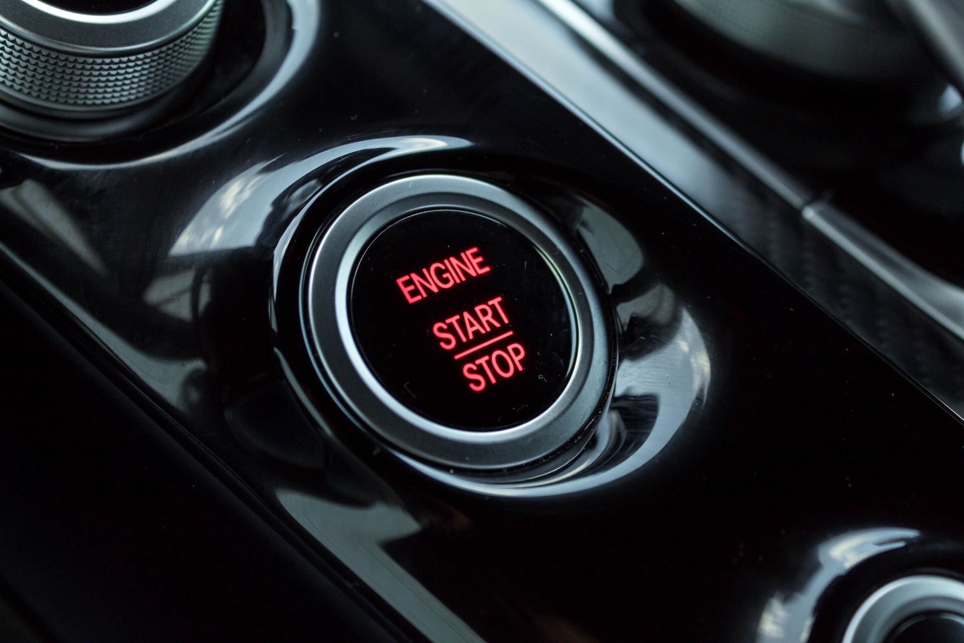 Mercedes-Benz AMG GT 4.0 R Designo Full Carbon Burmester Highend Distronic Camera Aut9 Foto 46