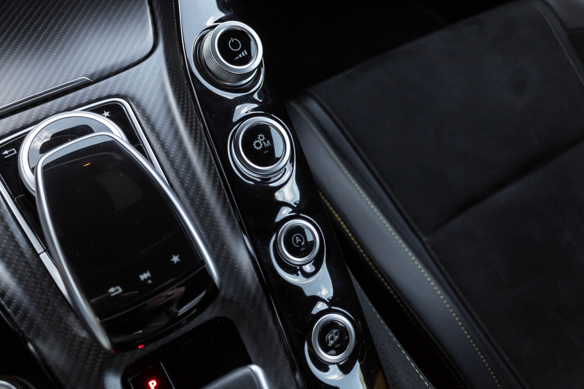 Mercedes-Benz AMG GT 4.0 R Designo Full Carbon Burmester Highend Distronic Camera Aut9 Foto 53