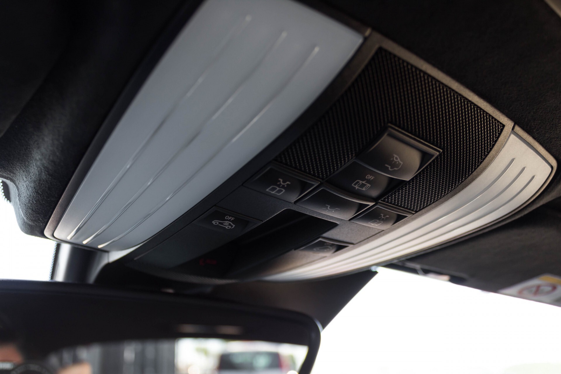 Mercedes-Benz AMG GT 4.0 R Designo Full Carbon Burmester Highend Distronic Camera Aut9 Foto 63