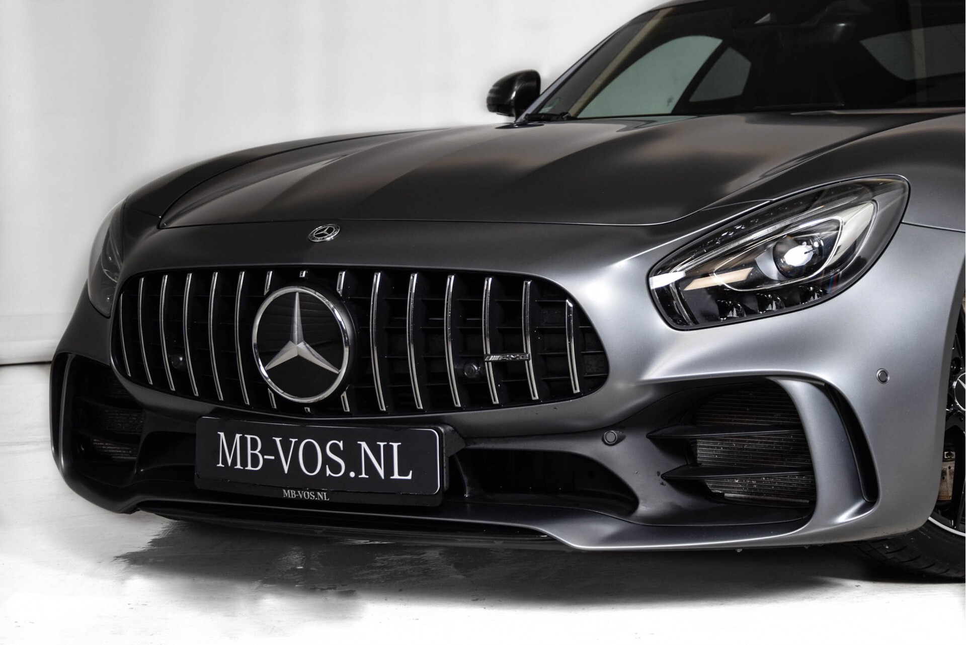 Mercedes-Benz AMG GT 4.0 R Designo Full Carbon Burmester Highend Distronic Camera Aut9 Foto 68