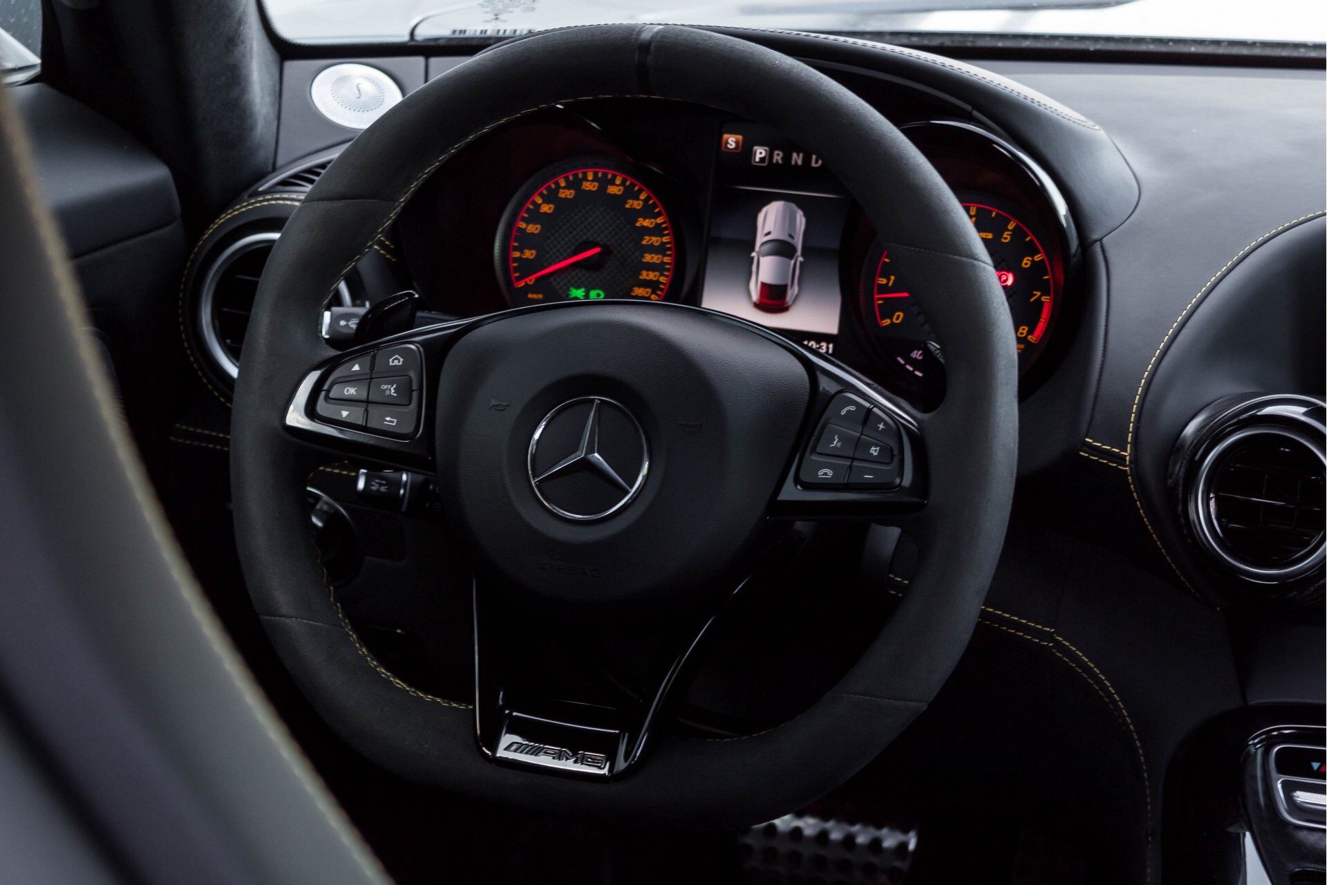 Mercedes-Benz AMG GT 4.0 R Designo Full Carbon Burmester Highend Distronic Camera Aut9 Foto 7