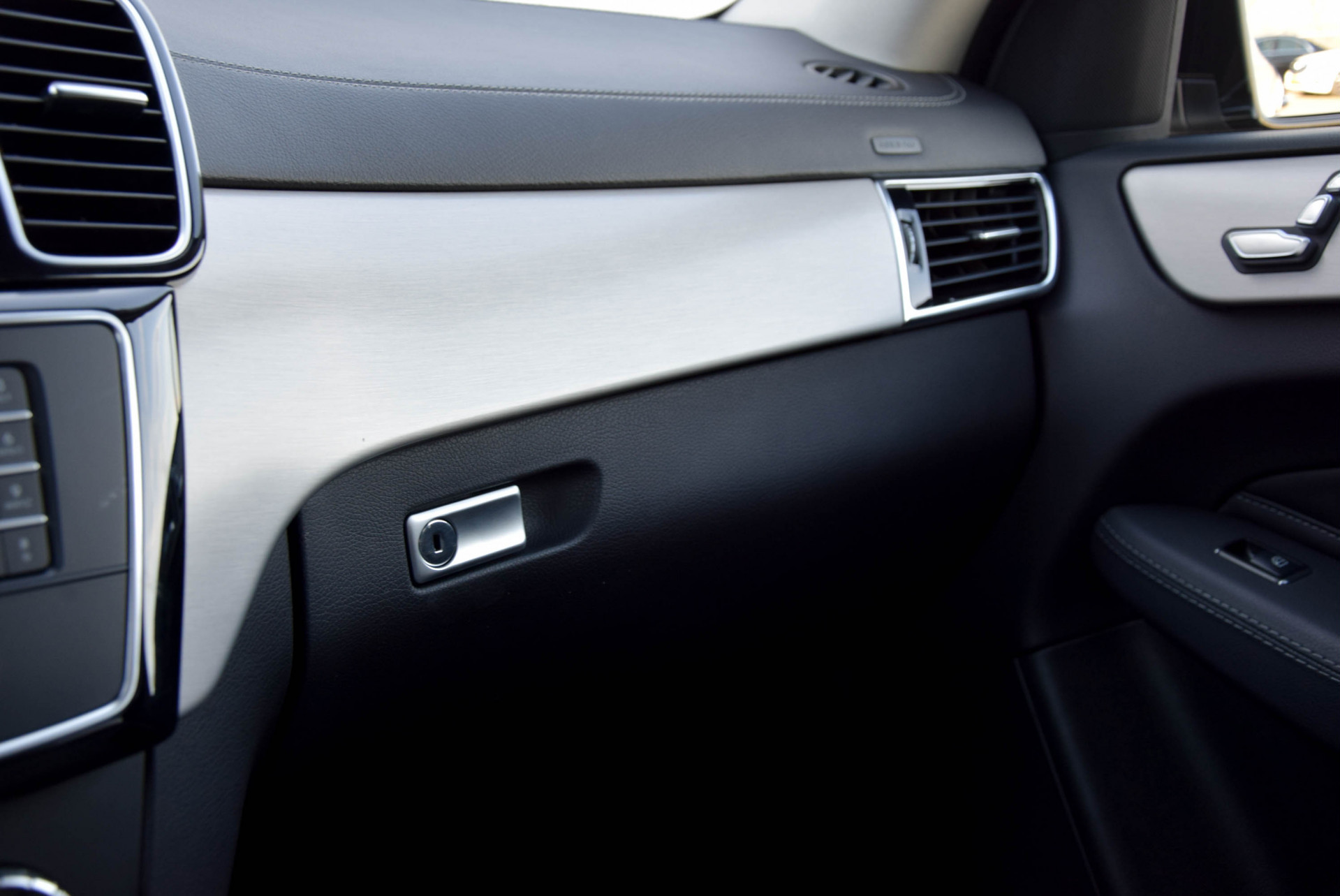 Mercedes-Benz GLE-Klasse Coupé 350d 4-M AMG Distronic/Luchtvering/Panorama/Camera Aut9 Foto 16