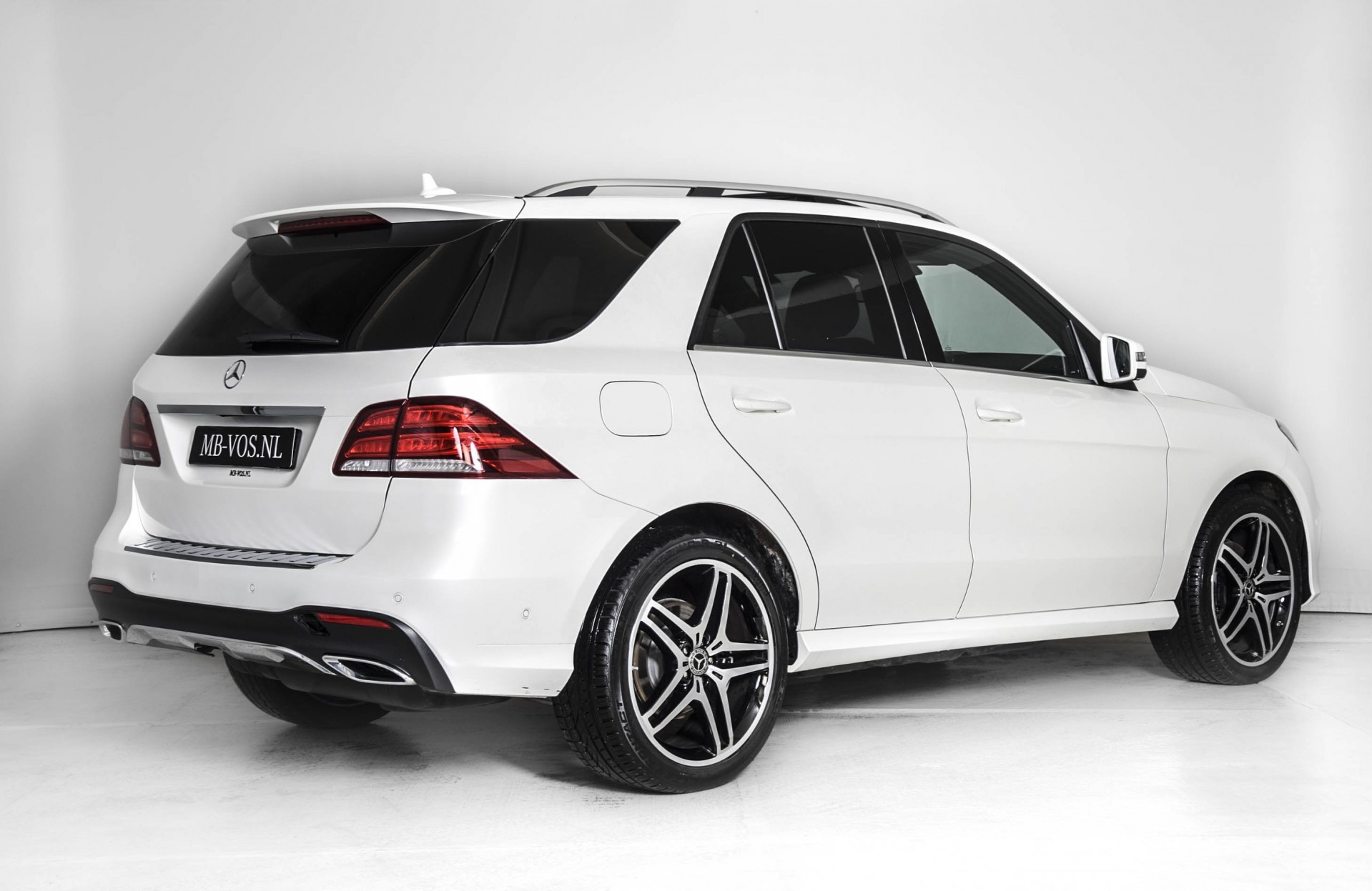 Mercedes-Benz GLE-Klasse 350 d 4-M AMG Designo Active Curve System/Carbon/Distronic/360/Harman/Panorama/Trekhaak/ILS Aut9 Foto 2