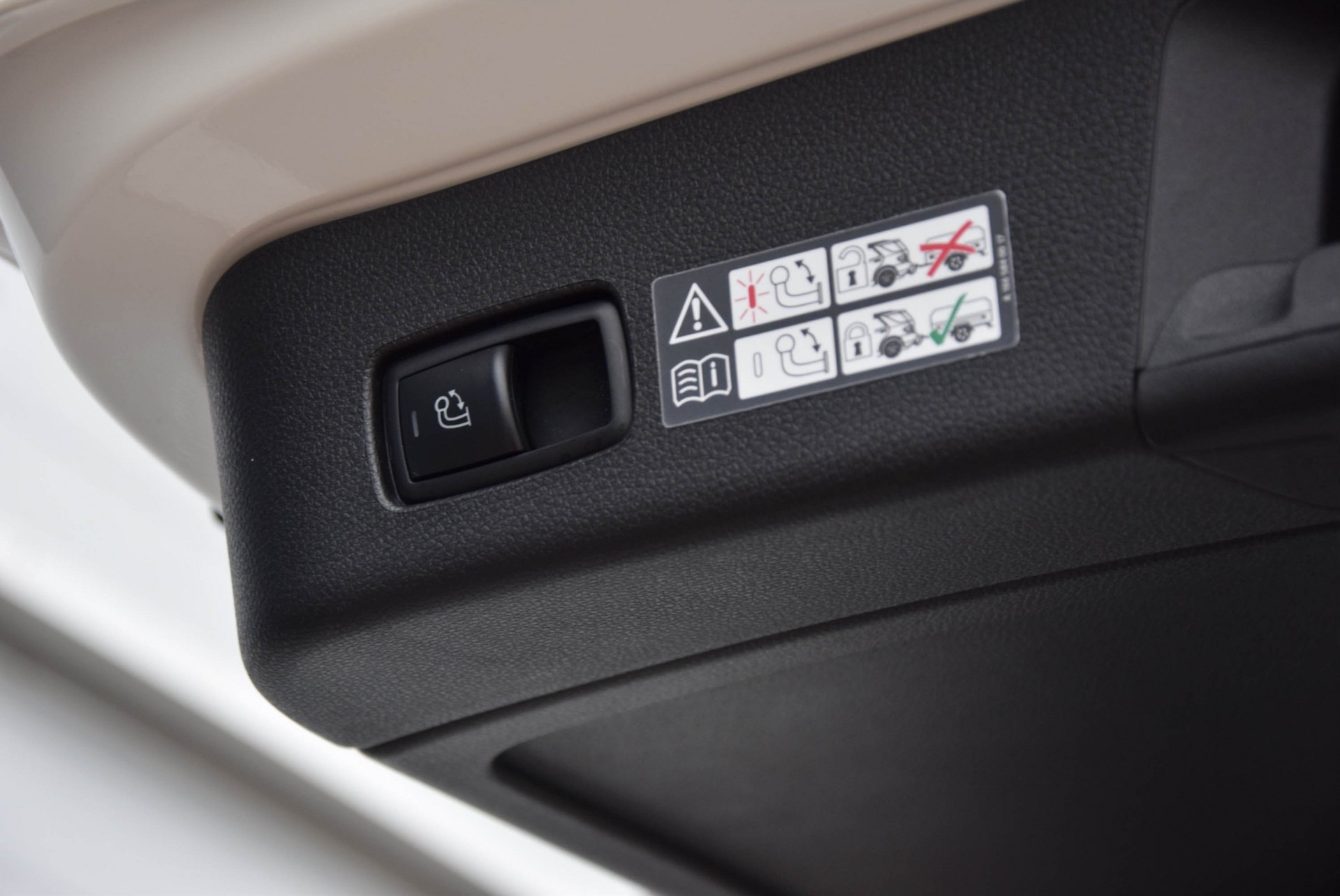 Mercedes-Benz GLE-Klasse 350 d 4-M AMG Designo Active Curve System/Carbon/Distronic/360/Harman/Panorama/Trekhaak/ILS Aut9 Foto 21