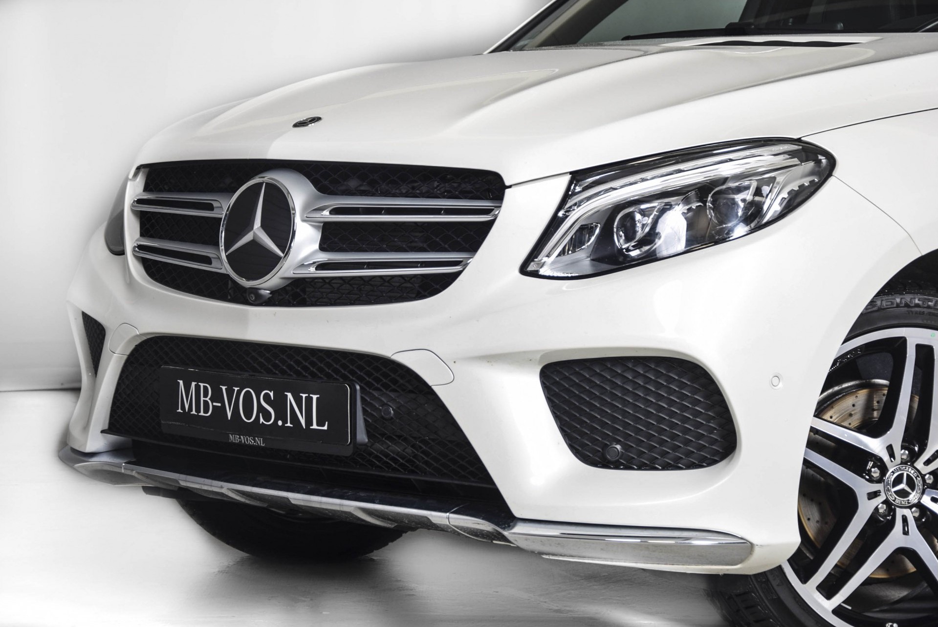 Mercedes-Benz GLE-Klasse 350 d 4-M AMG Designo Active Curve System/Carbon/Distronic/360/Harman/Panorama/Trekhaak/ILS Aut9 Foto 25