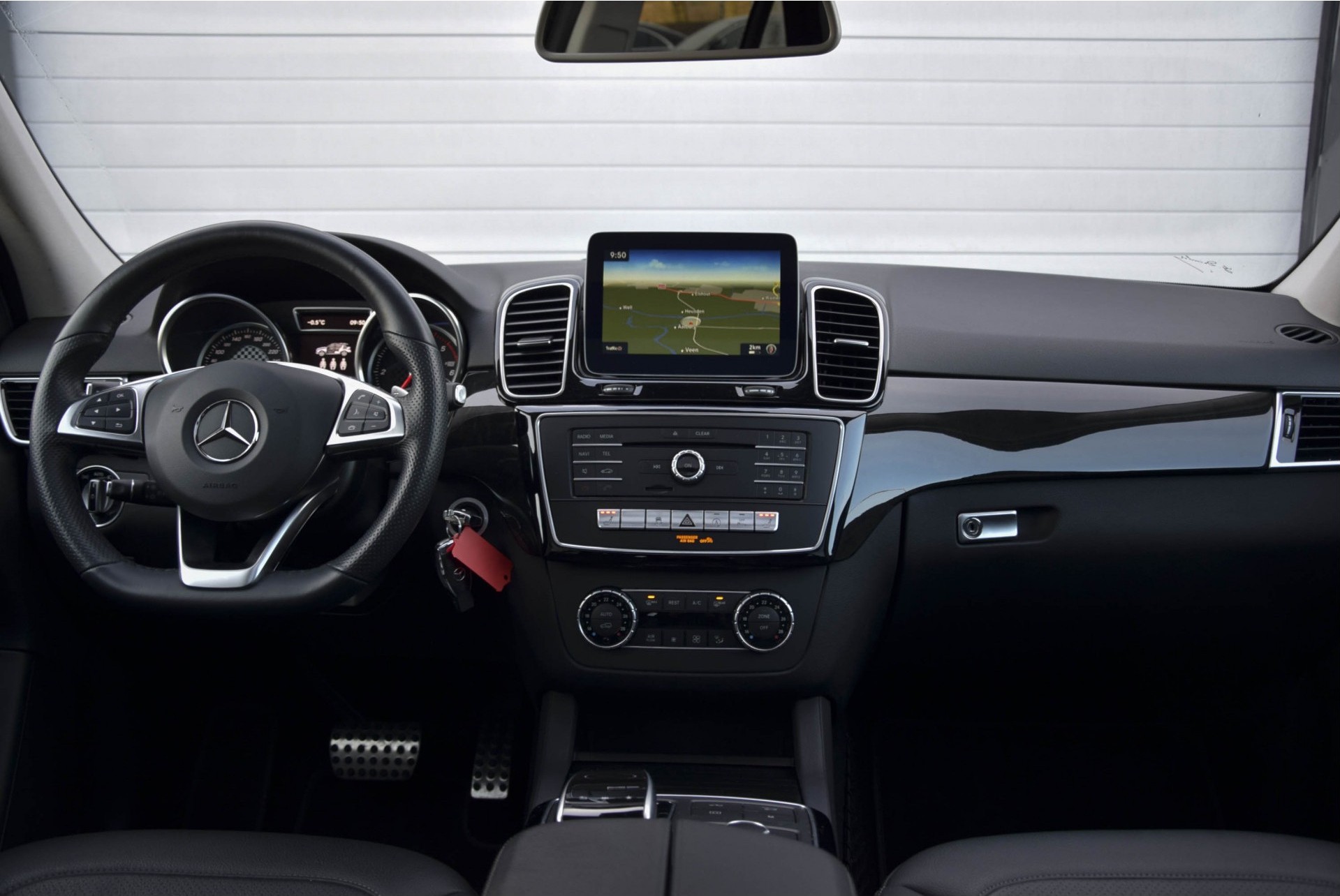 Mercedes-Benz GLE-Klasse 350 d 4-M AMG Night Luchtvering/Panorama/Trekhaak/ILS Aut9 Foto 14