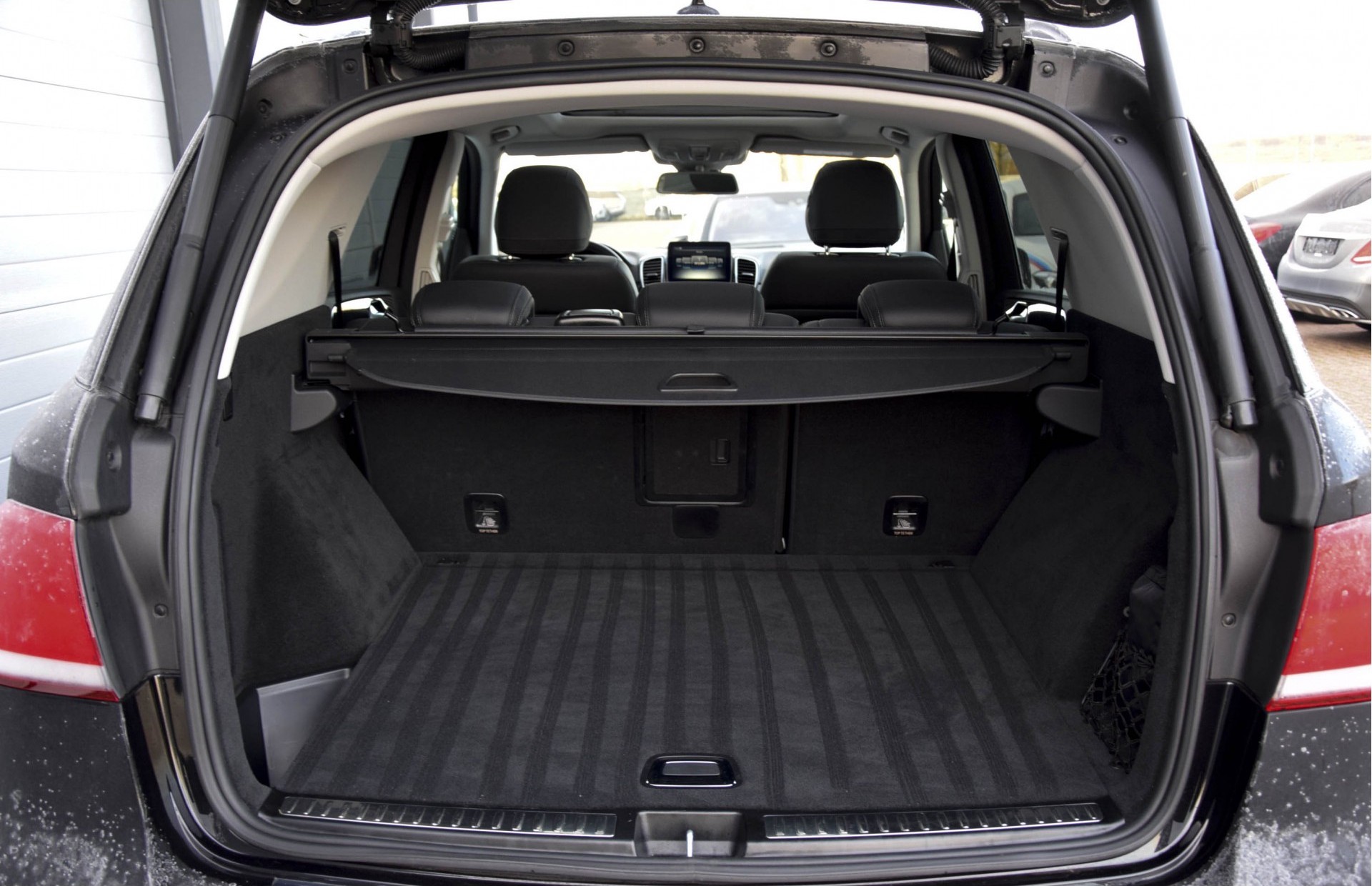 Mercedes-Benz GLE-Klasse 350 d 4-M AMG Night Luchtvering/Panorama/Trekhaak/ILS Aut9 Foto 24