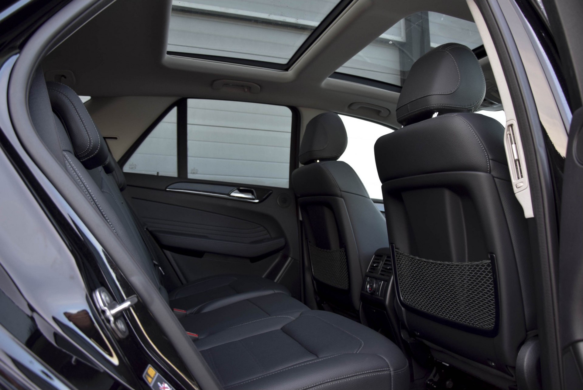 Mercedes-Benz GLE-Klasse 350 d 4-M AMG Night Luchtvering/Panorama/Trekhaak/ILS Aut9 Foto 4