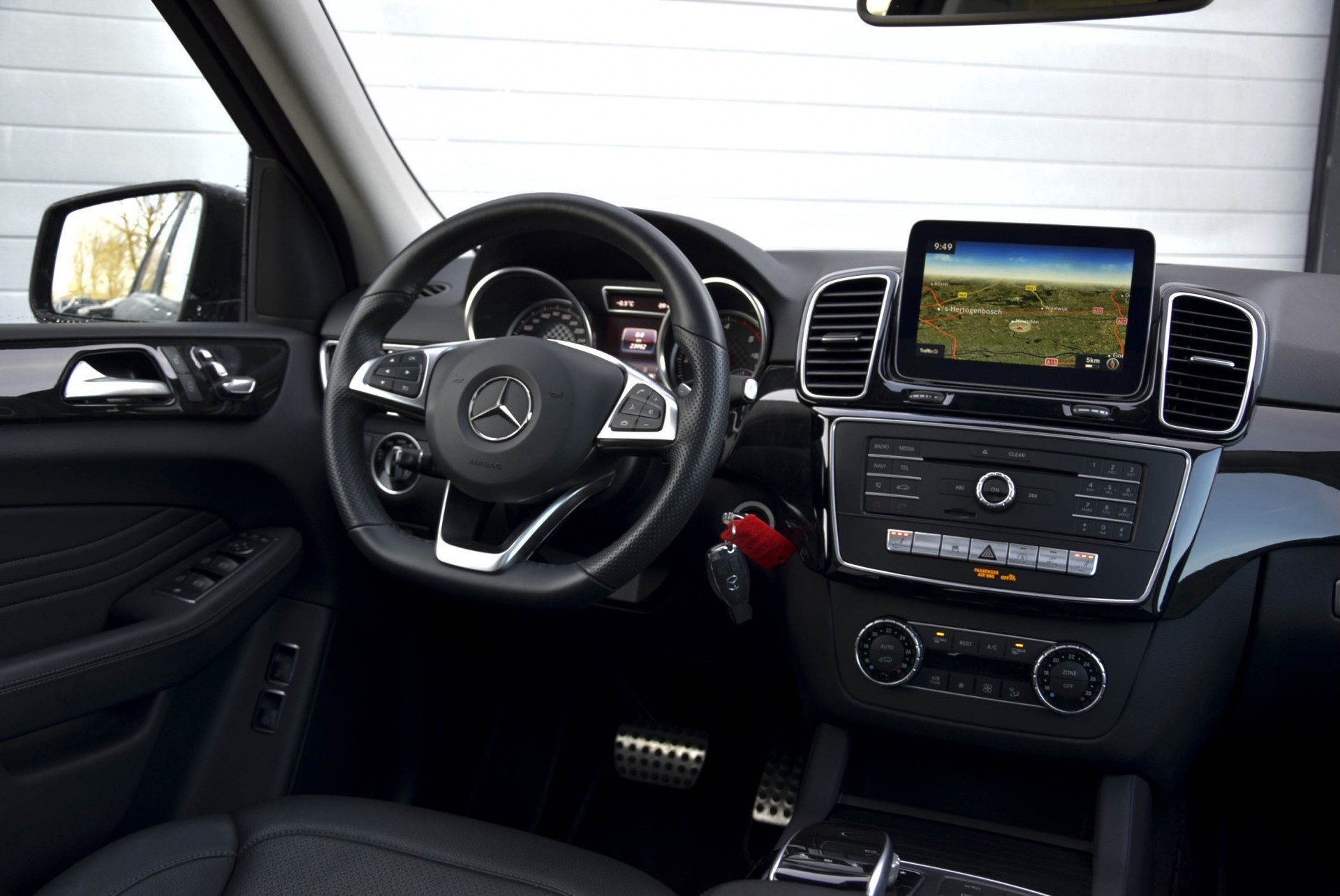 Mercedes-Benz GLE-Klasse 350 d 4-M AMG Night Luchtvering/Panorama/Trekhaak/ILS Aut9 Foto 6