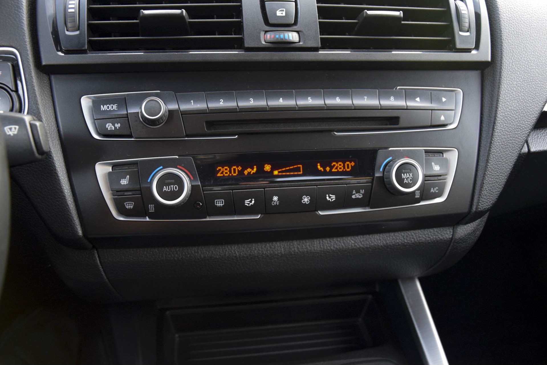 BMW 1 Serie M135i xDrive High Executive M-Performance/ Aerodynamica/Camera/DAB Aut8 Foto 12