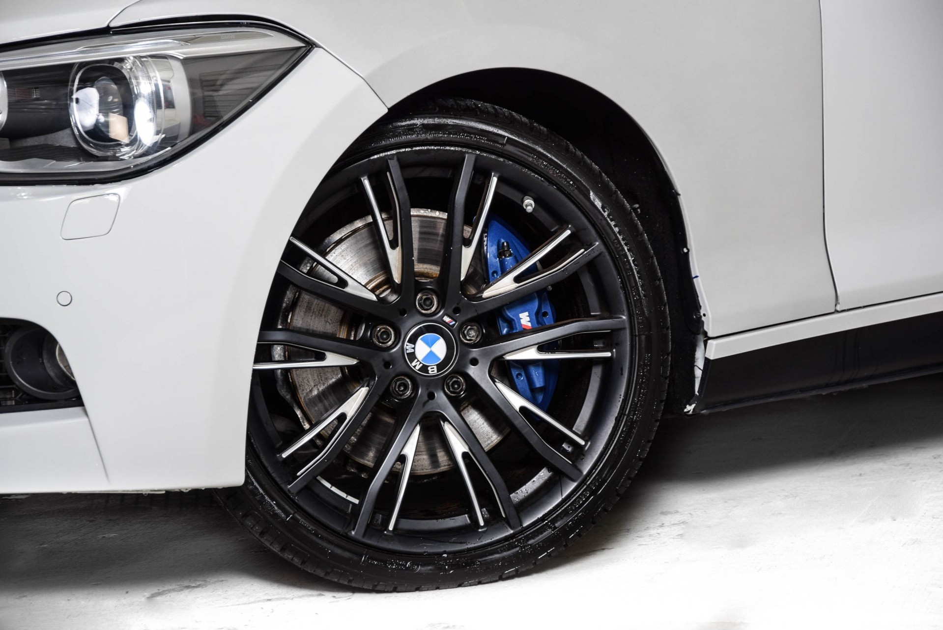 BMW 1 Serie M135i xDrive High Executive M-Performance/ Aerodynamica/Camera/DAB Aut8 Foto 19