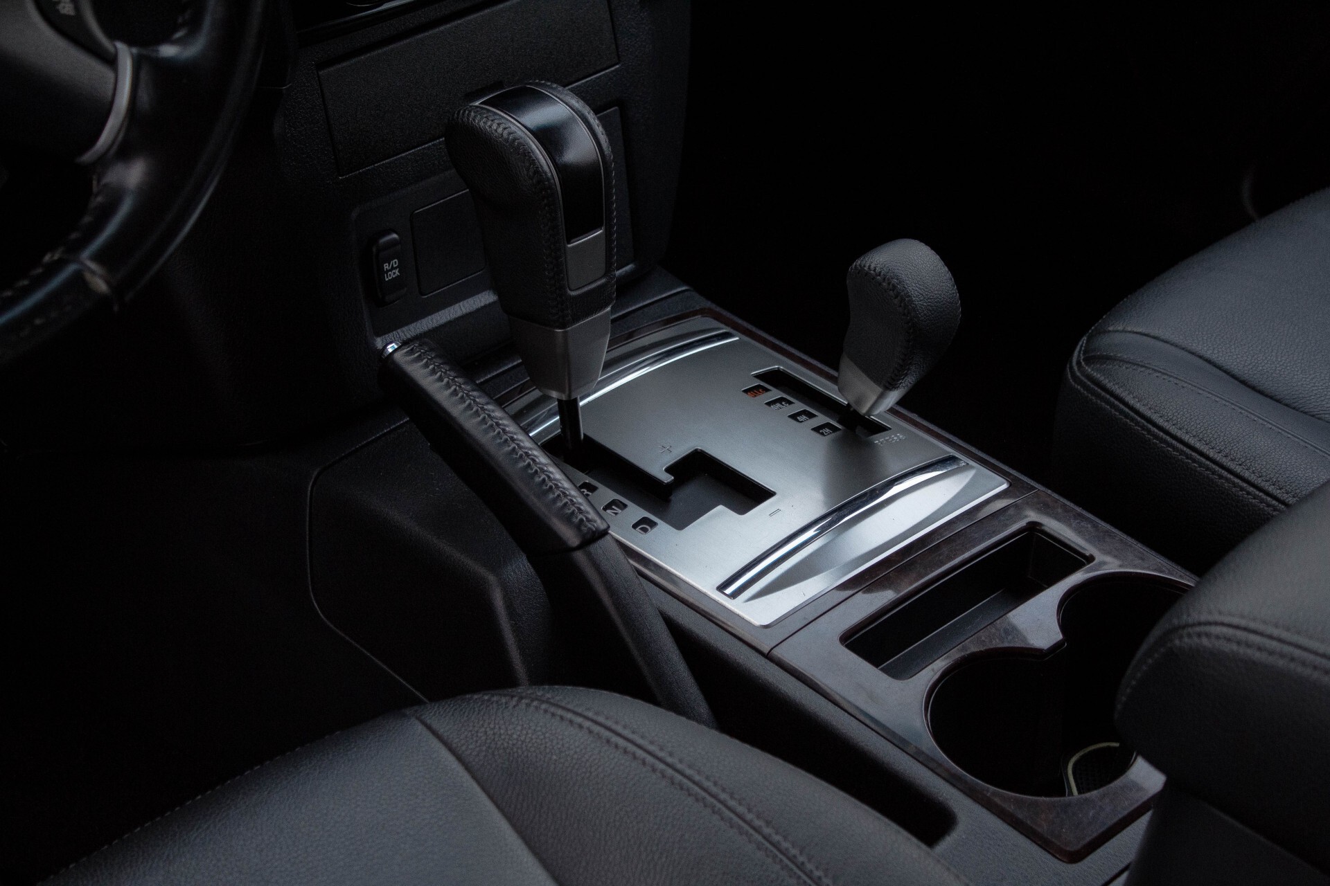 Mitsubishi Pajero 3.8 V6 Instyle Navi/Leder/Bluetooth/Trekhaak Aut5 Foto 19