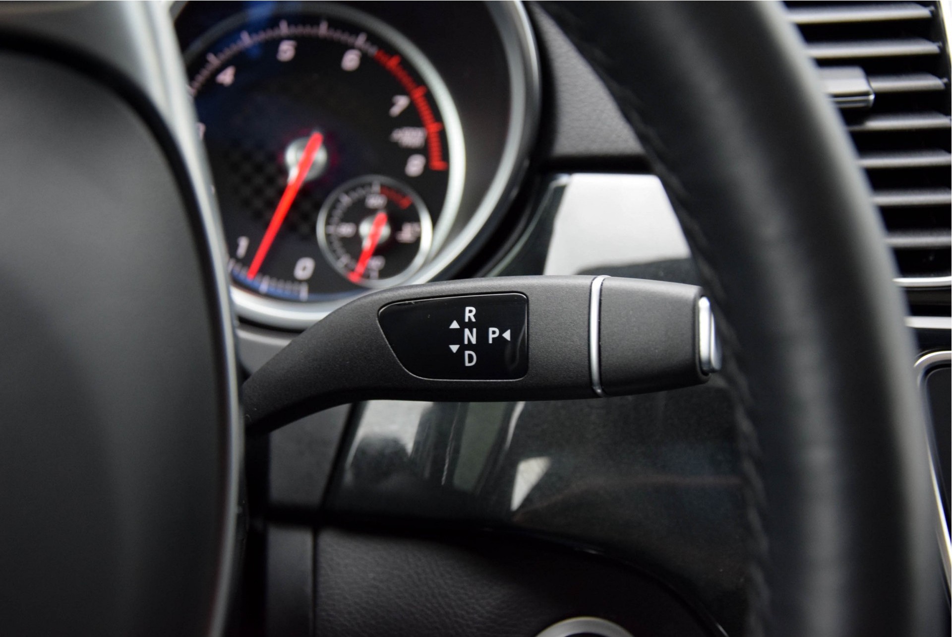 Mercedes-Benz GLE-Klasse 400 4-M Night Luchtvering/Panorama/Trekhaak/ILS Aut9 Foto 14