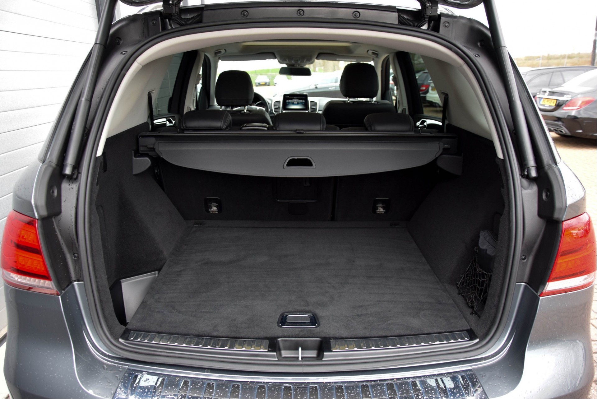 Mercedes-Benz GLE-Klasse 400 4-M Night Luchtvering/Panorama/Trekhaak/ILS Aut9 Foto 24