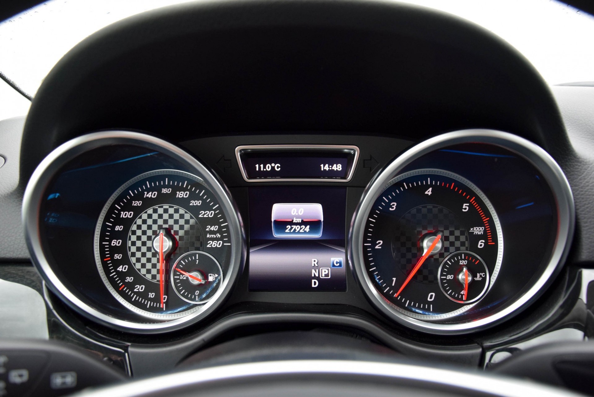 Mercedes-Benz GLE-Klasse 350 d 4-M AMG Night Luchtvering/Panorama/Trekhaak/ILS Aut9 Foto 7