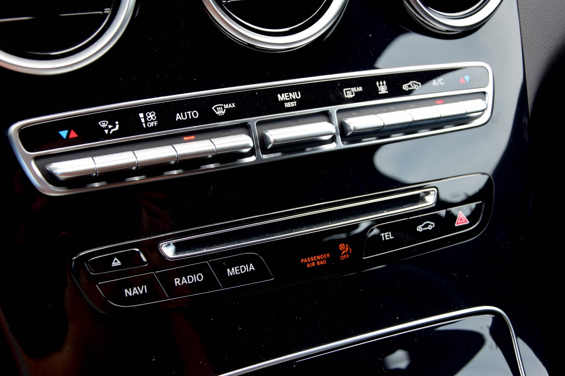 Mercedes-Benz C-Klasse Estate 350 e 7% bijtelling Leer/Distronic/Comand/360/Burmester Aut7 Foto 13