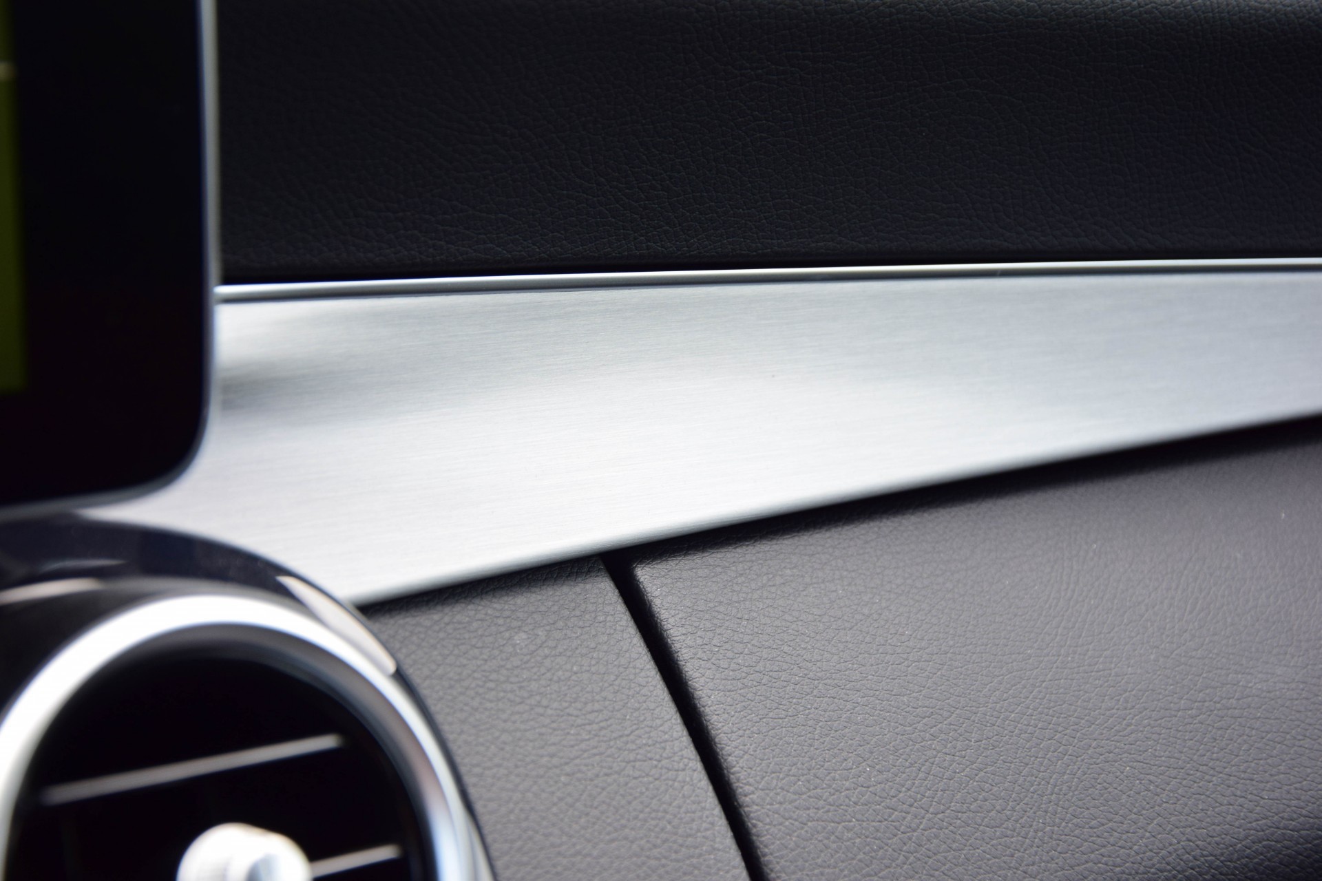 Mercedes-Benz C-Klasse Estate 350 e 7% bijtelling Leer/Distronic/Comand/360/Burmester Aut7 Foto 15