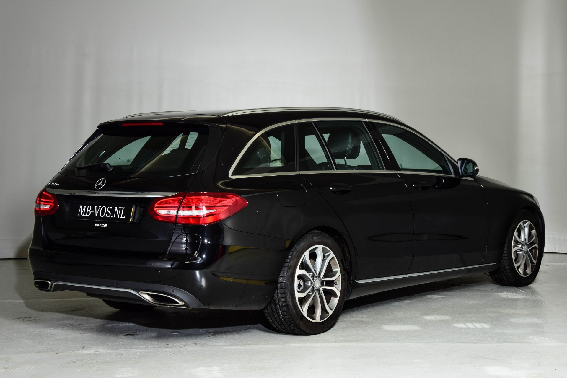 Mercedes-Benz C-Klasse Estate 350 e 7% bijtelling Leer/Distronic/Comand/360/Burmester Aut7 Foto 2