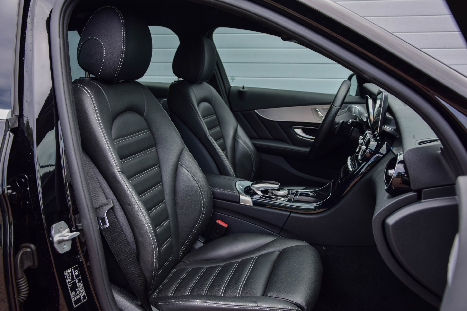 Mercedes-Benz C-Klasse Estate 350 e 7% bijtelling Leer/Distronic/Comand/360/Burmester Aut7 Foto 3