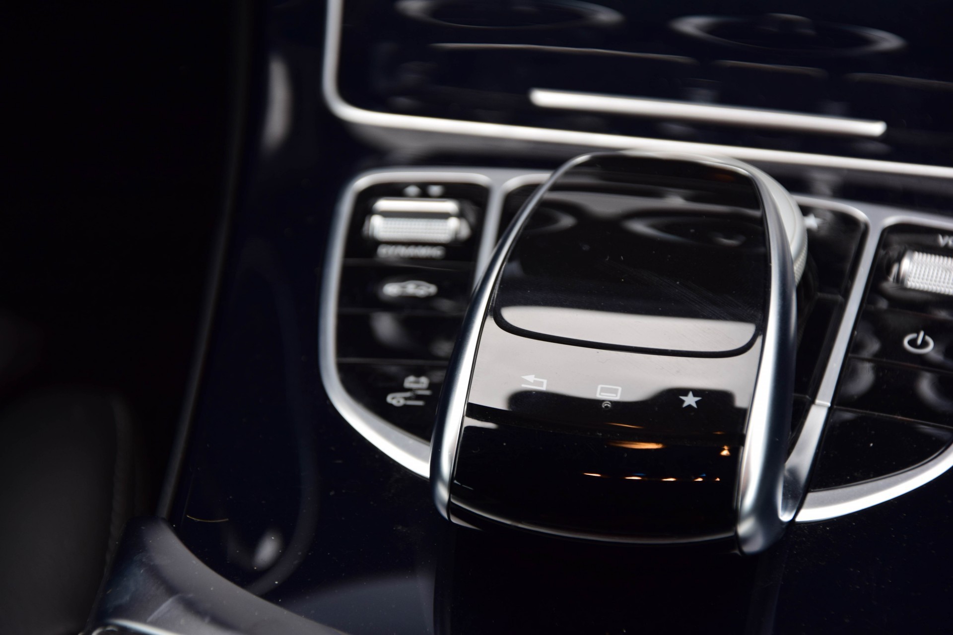 Mercedes-Benz C-Klasse Estate 350 e 7% bijtelling Leer/Distronic/Comand/360/Burmester Aut7 Foto 8