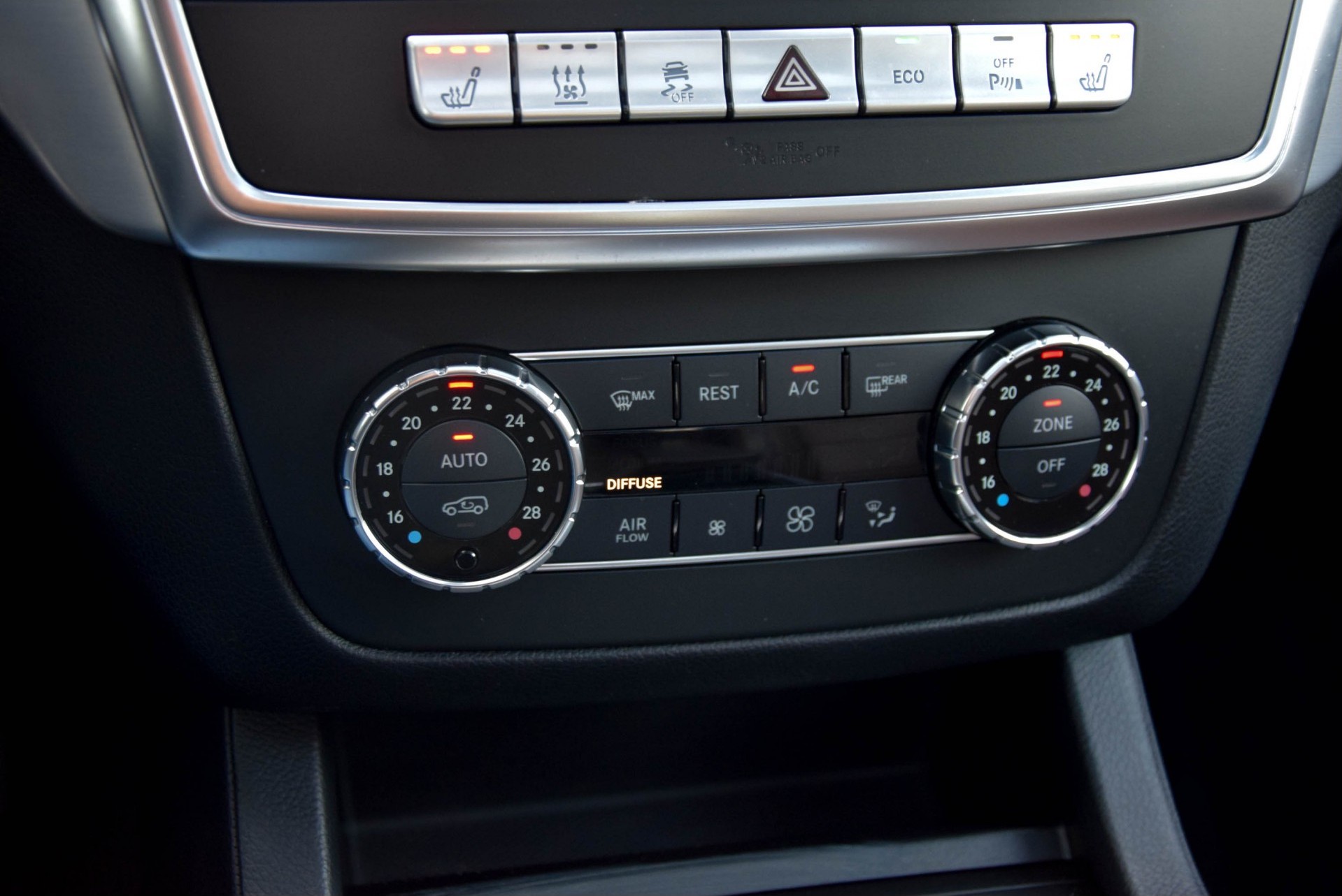 Mercedes-Benz M-Klasse 350 Bluetec 4-M Luchtvering/Panorama/Treeplanken/Standkachel/20" Aut7 Foto 13