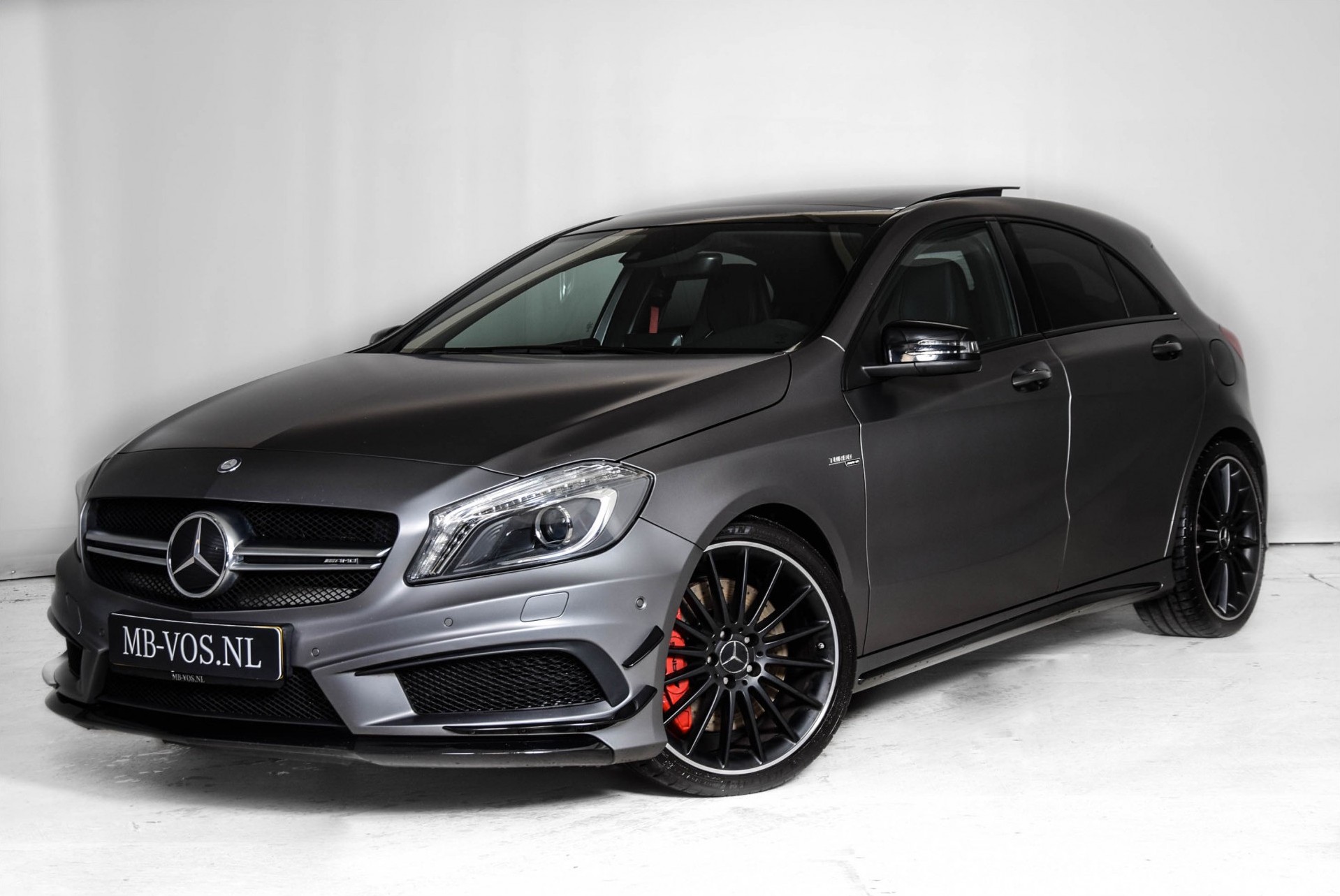 Mercedes-Benz A-Klasse 45 AMG 4-M Performance seats/Driverspack/Performance uitlaat Panorama/Harman-Kardon Aut7 Foto 1