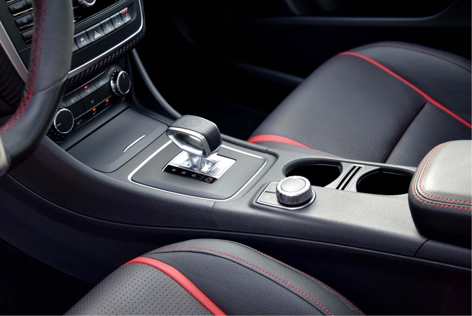 Mercedes-Benz A-Klasse 45 AMG 4-M Performance seats/Driverspack/Performance uitlaat Panorama/Harman-Kardon Aut7 Foto 18