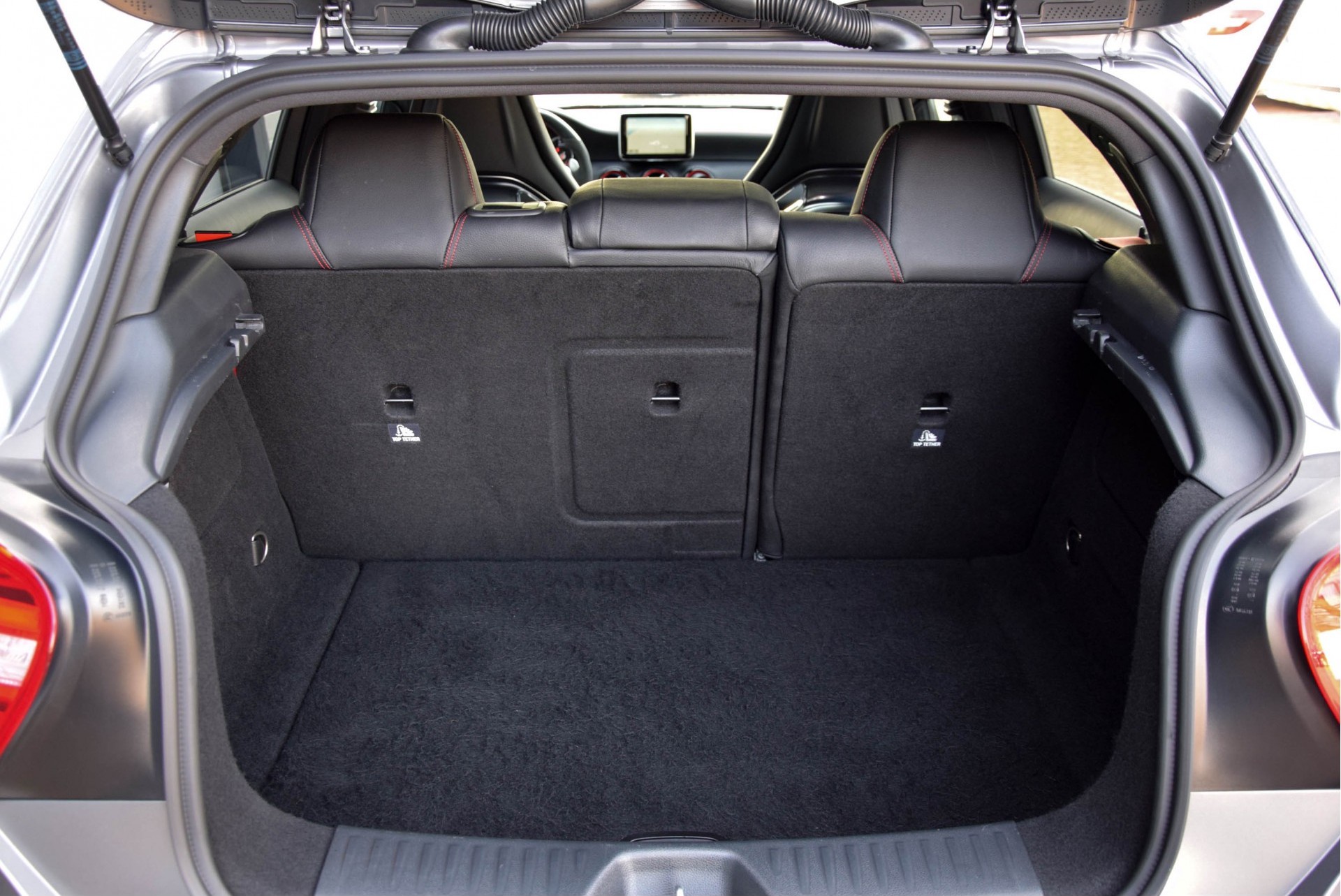 Mercedes-Benz A-Klasse 45 AMG 4-M Performance seats/Driverspack/Performance uitlaat Panorama/Harman-Kardon Aut7 Foto 26