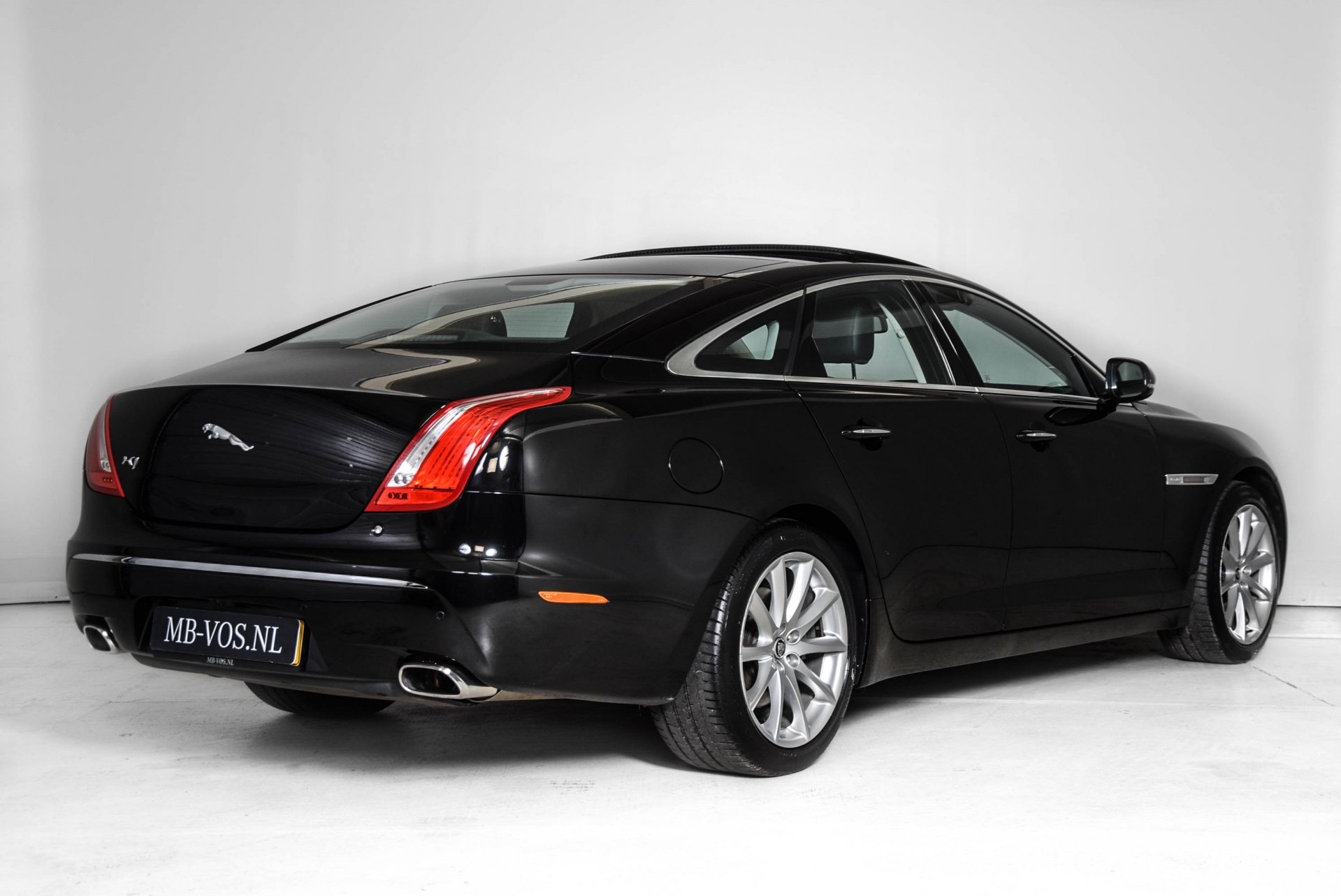 Jaguar XJ 3.0 V6D Premium Luxury Pano/Keyless/Camera/Memory Aut8 Foto 2