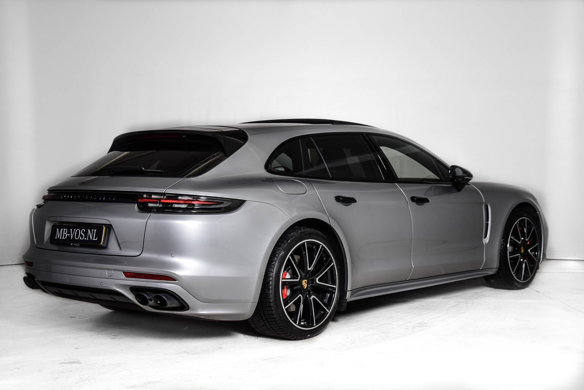 Porsche Panamera Sport Turismo 2.9 4 E-Hybrid Nieuwprijs: €172134 Bose/Pano/Carbon/Adaptive/SportChrono/RearSeatent. Aut8 Foto 2