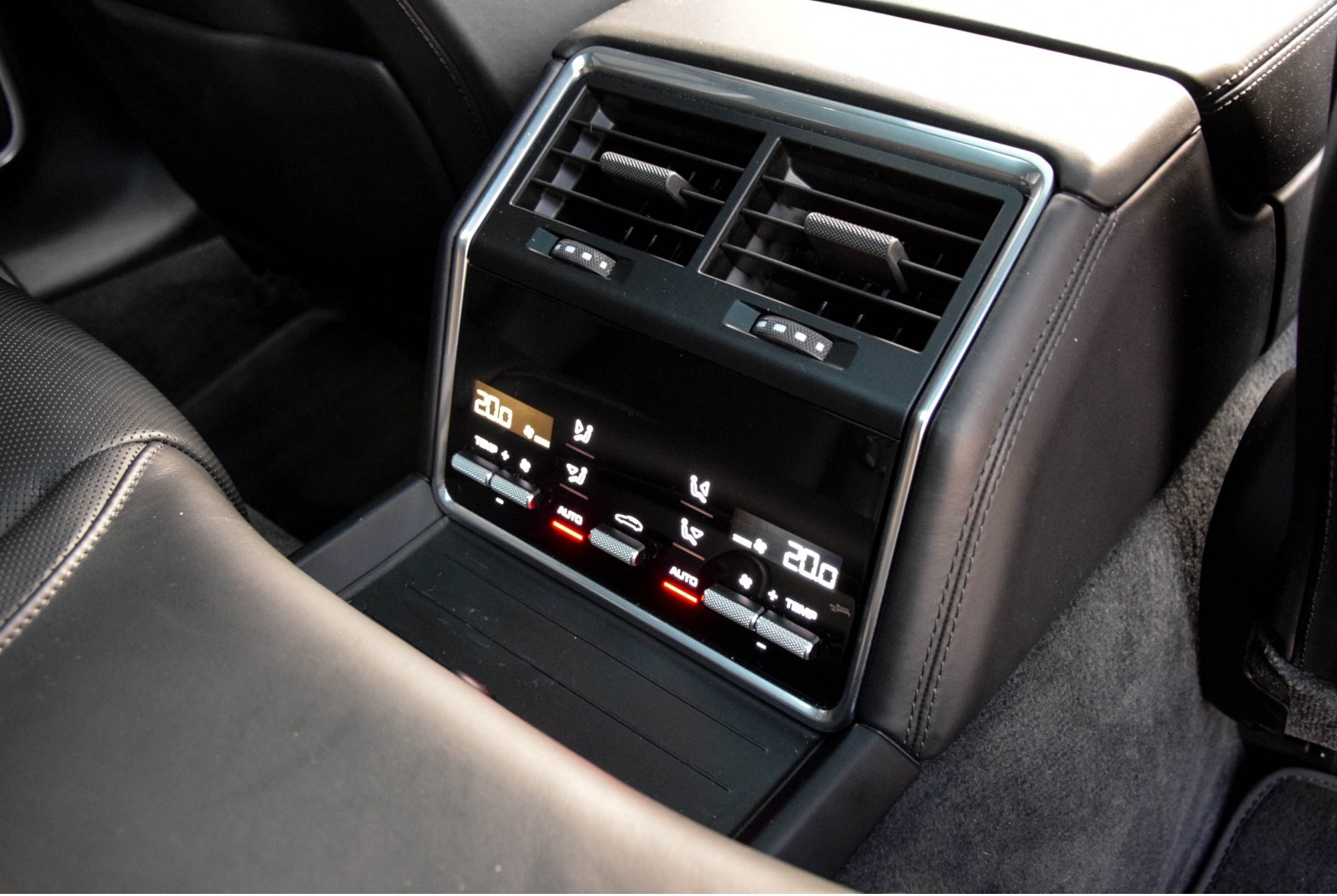 Porsche Panamera Sport Turismo 2.9 4 E-Hybrid Nieuwprijs: €172134 Bose/Pano/Carbon/Adaptive/SportChrono/RearSeatent. Aut8 Foto 20